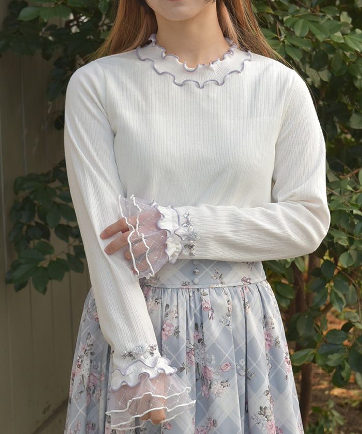 【アクシーズファム/axes femme】の格子ラメチュールメロープルオーバー インテリア・キッズ・メンズ・レディースファッション・服の通販 founy(ファニー) ファッション Fashion レディースファッション Fashion for Women トップス・カットソー Cut & Sew Tops カジュアルプルオーバー・ニットトップス Pullovers & Knit Tops / Casual Pullovers インナー Innerwear オーガンジー Organza Fabric 春 Spring シルバー Silver, Metallic Silver チェック Check, Plaid, Tartan チュール Tulip, Tulip Motif パール Pearl, Pearl Accent ビジュー Bijou, Jewel-like Accent フラワー Flower, Floral フリル Frill, Ruffle ブレスレット Bracelet, Wristband おすすめ Recommended / Our Picks 白|ID: prp329100004831060 ipo3291000000035172015