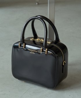 【セットアップセブン/SETUP7】のCHRISTIAN VILLA/ガラスレザースクエア2WAYミニボストンバッグ / 6330 人気、トレンドファッション・服の通販 founy(ファニー) ファッション Fashion レディースファッション Fashion for Women アクセサリー Fashion Accessories イタリア Italy ガラス Glass, Glassware クラシック Classic, Timeless Style コンパクト Compact, Small Size サングラス Sunglasses, Shades シンプル Simple, Minimal ジャケット Jacket, Outerwear スウェット / スエット Sweatshirt, Sweatwear スラックス Slacks, Dress Pants セットアップ Set-Up, Coordinated Outfit ダウン Down, Puffer トレンド Trend, Trending Now フレア Flare, Flared ボストンバッグ Boston Bag, Retro Bag ミラノ Milano Style, Italian-Inspired モダン Modern, Contemporary 再入荷 Restock / Back in Stock おすすめ Recommended / Our Picks エレガント 上品 Elegant |ID:prp329100004831085