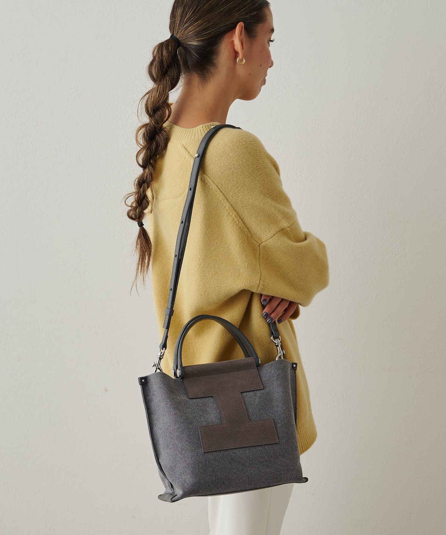 【イアクッチ/IACUCCI】のソルベット S CANVAS/SUEDE 人気、トレンドファッション・服の通販 founy(ファニー) 　ファッション　Fashion　レディースファッション　Fashion for Women　キャンバス　Canvas, Canvas Fabric　コレクション　Collection, Seasonal Line　コンパクト　Compact, Small Size　今季　This Season, Current Season　ショルダー　Shoulder, Shoulder Strap　シルバー　Silver, Metallic Silver　財布　Wallet, Purse　人気　Popular, Best Seller　別注　Limited Edition, Custom Order　メタル　Metal, Metal Parts　A/W・秋冬　Autumn/Winter　夏　Summer　エレガント 上品　Elegant　2025年　2025　2025-2026秋冬・A/W　Autumn/Winter 2025–26 AW25–26　 other-1|ID: prp329100004831091 ipo3291000000035172521