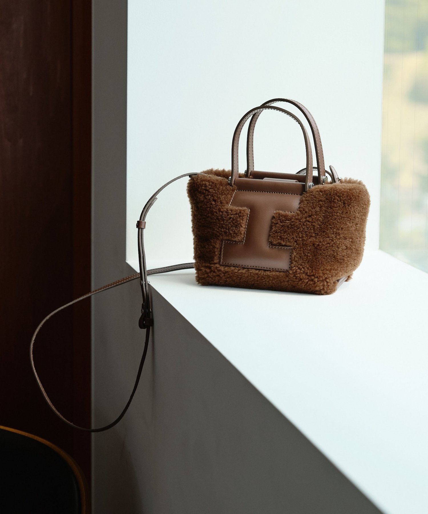 【イアクッチ/IACUCCI】のソルベット XS MONTONE/RUGA インテリア・キッズ・メンズ・レディースファッション・服の通販 founy(ファニー) 　ファッション　Fashion　レディースファッション　Fashion for Women　アクセサリー　Fashion Accessories　コレクション　Collection, Seasonal Line　コンパクト　Compact, Small Size　チャーム　Charm, Pendant　人気　Popular, Best Seller　ポーチ　Pouch, Small Case　別注　Limited Edition, Custom Order　ムートン　Shearling, Mouton　冬　Winter / This Winter　A/W・秋冬　Autumn/Winter　おすすめ　Recommended / Our Picks　旅行　Travel　エレガント 上品　Elegant　2025年　2025　2025-2026秋冬・A/W　Autumn/Winter 2025–26 AW25–26　ブラウン|ID: prp329100004831093 ipo3291000000035172534