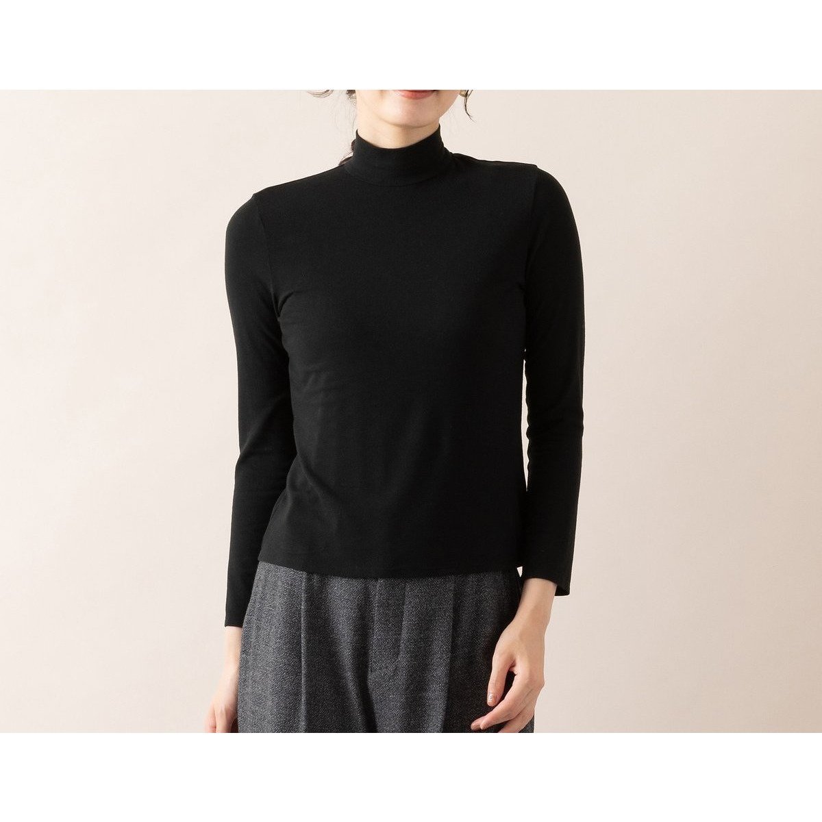 【リリアンビューティエクラ/Liliane Burty ECLAT】の【S・Mサイズ】ミップベア天 ハイネックTシャツ インテリア・キッズ・メンズ・レディースファッション・服の通販 founy(ファニー) 　ファッション　Fashion　レディースファッション　Fashion for Women　トップス・カットソー　Cut & Sew Tops　シャツ・ブラウス・オフィスカジュアル　Elegant Blouses & Button-Ups　ロングTシャツ・Tシャツ　Longline T-Shirts & Tees　インナー　Innerwear　カットソー　Cut and Sewn Top　コレクション　Collection, Seasonal Line　シンプル　Simple, Minimal　ジャケット　Jacket, Outerwear　長袖　Long Sleeve, Full Sleeve　ハイネック　High Neck, Mock Neck　ベスト　Vest, Waistcoat　ベーシック　Basic, Essential　リュクス　Luxury, Elegant, High-End, Chic　A/W・秋冬　Autumn/Winter　ブラック|ID: prp329100004831129 ipo3291000000035173167