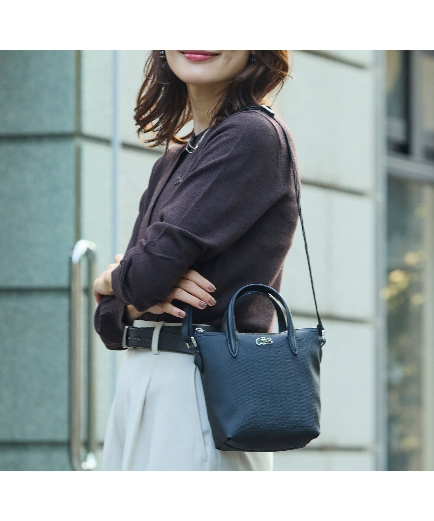 【ラコステ/LACOSTE】の『L.12.12』CONCEPT 2WAYミニトート インテリア・キッズ・メンズ・レディースファッション・服の通販 founy(ファニー) 　ファッション　Fashion　レディースファッション　Fashion for Women　バッグ　Bags　クラシカル　Classical, Vintage-Inspired　コンパクト　Compact, Small Size　鹿の子　Piqué, Kanoko Fabric　シンプル　Simple, Minimal　ジップ　Zip, Zipper　スマート　Smart, Elegant　スリム　Slim, Slim Fit　財布　Wallet, Purse　フェミニン　Feminine, Girly　ポロシャツ　Polo Shirt, Collared Tee　ラップ　Wrap, Wrap Design　エレガント 上品　Elegant　ブラック|ID: prp329100004831152 ipo3291000000035173564