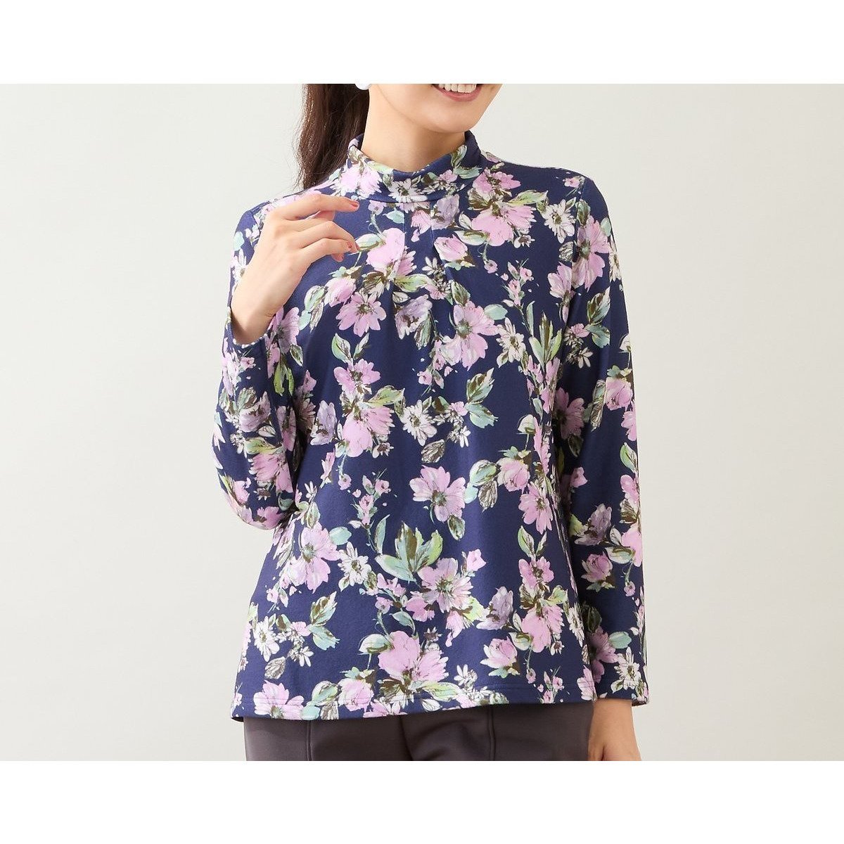 【ロブジェ/LOBJIE】の【洗える・日本製】花柄起毛カットソー インテリア・キッズ・メンズ・レディースファッション・服の通販 founy(ファニー) ファッション Fashion レディースファッション Fashion for Women トップス・カットソー Cut & Sew Tops カットソー・ベーシックTシャツ Cut-and-Sewn Tops / Stretch Tees & Basics 花柄・フラワープリント・モチーフ Floral Prints & Motifs / Flower Pattern Tops インナー Innerwear 洗える Machine Washable カットソー Cut and Sewn Top ジャケット Jacket, Outerwear スタンド Stand Collar, Upright Stand トレンド Trend, Trending Now 長袖 Long Sleeve, Full Sleeve フェミニン Feminine, Girly フレア Flare, Flared ベスト Vest, Waistcoat ボトム Bottoms, Lower Wear おすすめ Recommended / Our Picks 日本製 Made In Japan ダークブルー|ID: prp329100004831192 ipo3291000000035174221