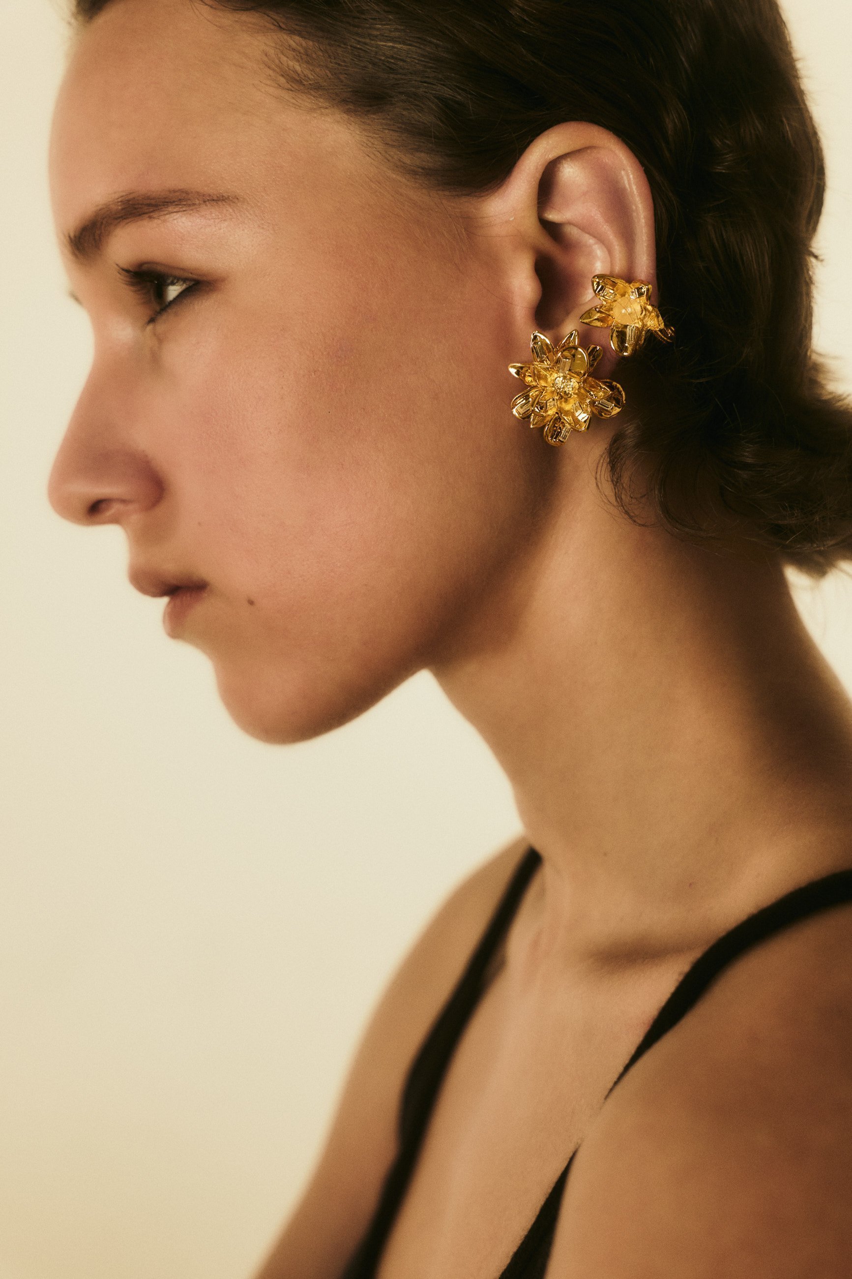 【エイチオーヴィー/H O V】のIRIS 47/sunlit earring/サンリット イヤリング 人気、トレンドファッション・服の通販 founy(ファニー) ファッション Fashion レディースファッション Fashion for Women ジュエリー Jewelry ファッションリング Fashion Rings イヤリング・フープ・ドロップタイプ Hoop, Drop & Clip Earrings イヤリング Earrings エレガント 上品 Elegant ガラス Glass, Glassware クール Cool, Chic シルバー Silver, Metallic Silver ジュエリー Jewelry, Accessories モチーフ Motif, Design Theme 日本製 Made In Japan other-1|ID: prp329100004831283 ipo3291000000035175567