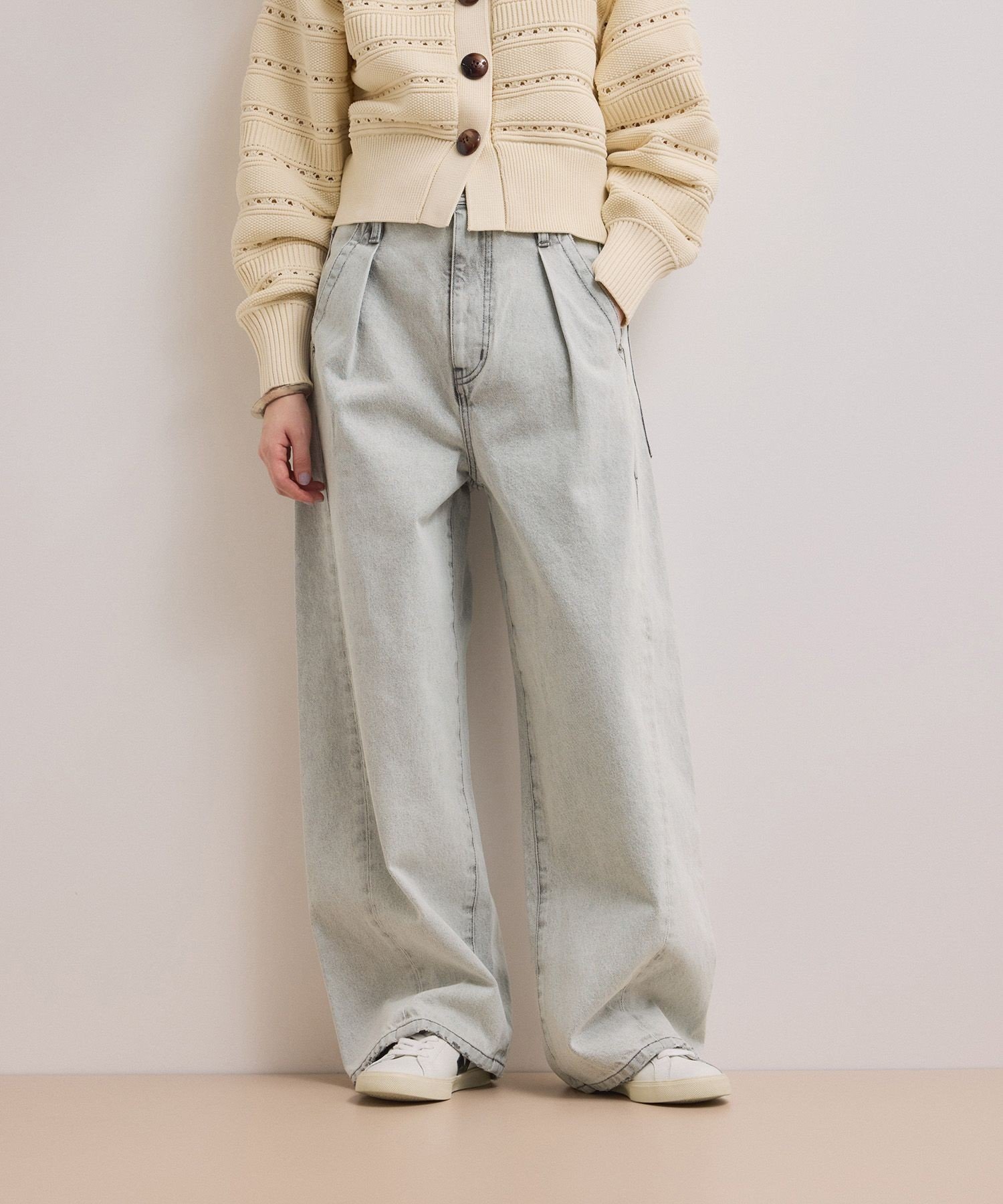 【アダム エ ロペ/ADAM ET ROPE'】の【WEB限定】・【サステナブル】ディープライズワイドデニム 人気、トレンドファッション・服の通販 founy(ファニー) 　ファッション　Fashion　レディースファッション　Fashion for Women　春　Spring　シンプル　Simple, Minimal　スラックス　Slacks, Dress Pants　センター　Center, Center Line　タンク　Tank Top, Sleeveless Top　デニム　Denim, Jeans Material　定番　Standard, Basic Item　人気　Popular, Best Seller　パッチ　Patch, Appliqué　フロント　Front, Front Design　ブリーチ　Bleach, Washed Finish　ポケット　Pocket, Pocket Detail　S/S・春夏　SS, Spring/Summer, Warm Season　おすすめ　Recommended / Our Picks　夏　Summer　2026年　2026　 other-1|ID: prp329100004831302 ipo3291000000035175679