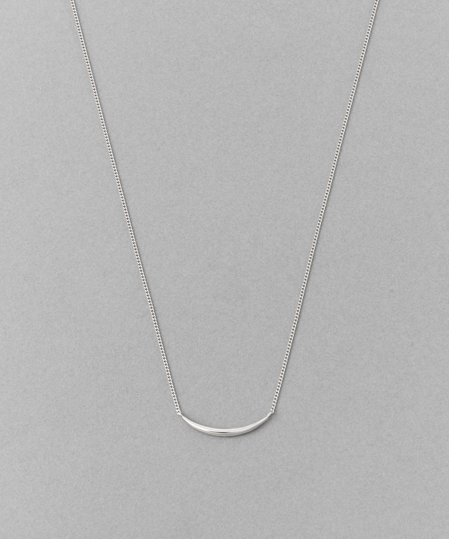 【エテ/ete】のレイヤー カーヴライン ネックレス インテリア・キッズ・メンズ・レディースファッション・服の通販 founy(ファニー) 　ファッション　Fashion　レディースファッション　Fashion for Women　ジュエリー　Jewelry　ネックレス　Necklaces & Pendants　おすすめ　Recommended / Our Picks　ギフト プレゼント　Gift / Present　シンプル　Simple, Minimal　ジュエリー　Jewelry, Accessories　スタイリッシュ　Stylish, Fashionable　ダウン　Down, Puffer　デコルテ　Décolleté, Neckline　ネックレス　Necklace, Pendant Necklace　バランス　Balance, Style Balance　エレガント 上品　Elegant　プラチナム|ID: prp329100004831312 ipo3291000000035175742