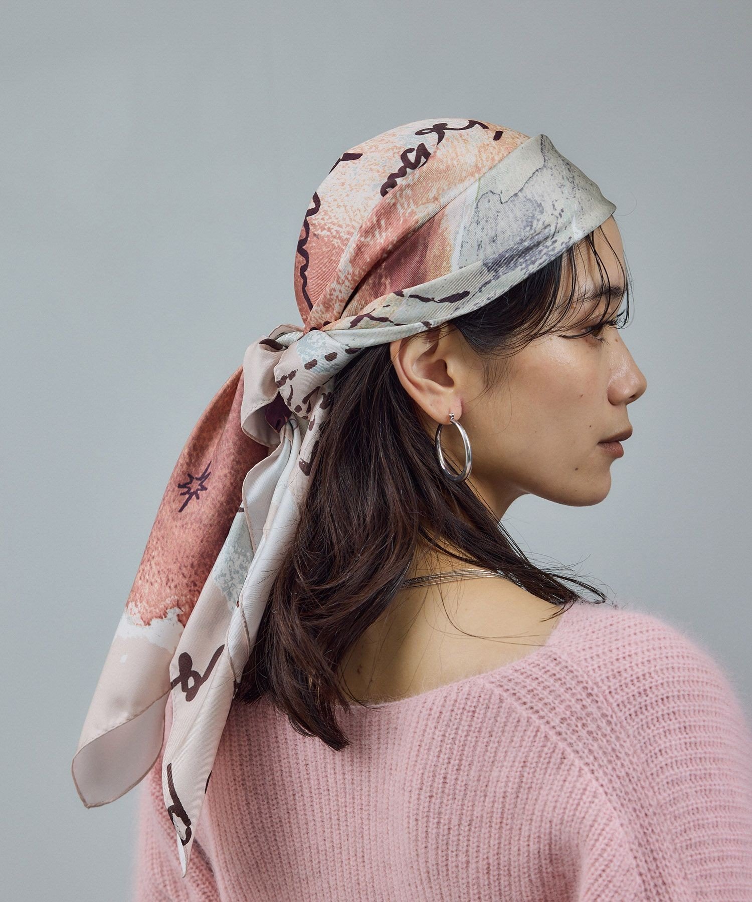 【サロン アダム エ ロペ/SALON adam et rope'】のスケッチプリントシルクスカーフ インテリア・キッズ・メンズ・レディースファッション・服の通販 founy(ファニー) 　ファッション　Fashion　レディースファッション　Fashion for Women　キャンバス　Canvas, Canvas Fabric　グラデーション　Gradient, Ombre　シルク　Silk, 100% Silk　スカーフ　Scarf, Neckwear　手描き　Hand-Drawn, Illustrated　ビスチェ　Bustier, Corset Top　プリント　Print, Printed Pattern　モチーフ　Motif, Design Theme　リアル　Real, Realistic　おすすめ　Recommended / Our Picks　ピンク(63)|ID: prp329100004831353 ipo3291000000035176166