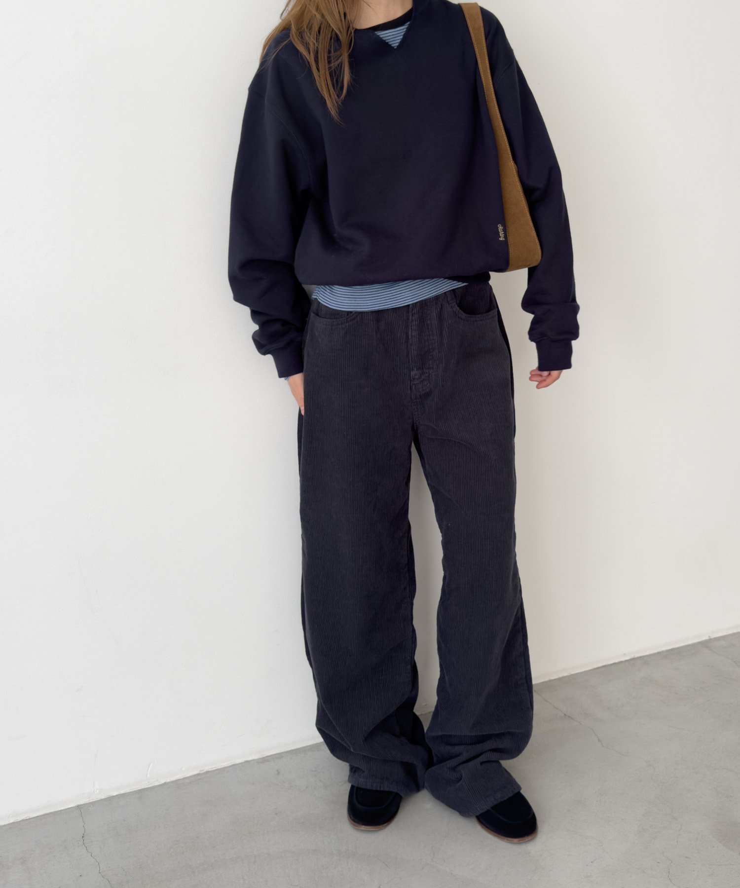 【キャナルジーン/CANAL JEAN】のEl mar フラップポケットコーデュロイパンツ 裏起毛 インテリア・キッズ・メンズ・レディースファッション・服の通販 founy(ファニー) ファッション Fashion レディースファッション Fashion for Women パンツ Pants & Trousers おすすめ Recommended / Our Picks コーデュロイ Corduroy, Cord Fabric シンプル Simple, Minimal トレーナー Sweatshirt, Trainer フラップ Flap, Flap Pocket ポケット Pocket, Pocket Detail ワイド Wide, Wide Fit ネイビー|ID: prp329100004831370 ipo3291000000035176267