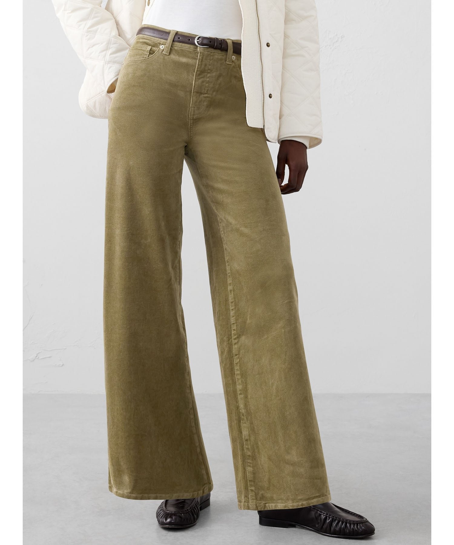 【バナナリパブリック ファクトリーストア/BANANA REPUBLIC FACTORY STORE】のBANANA REPUBLIC FACTORY STORE ワイドレッグ ハイライズ コーデュロイジーンズ 人気、トレンドファッション・服の通販 founy(ファニー) 　ファッション　Fashion　レディースファッション　Fashion for Women　コーデュロイ　Corduroy, Cord Fabric　ジーンズ　Jeans, Denim Pants　ハイライズ　High Rise, High Waist　バランス　Balance, Style Balance　リアル　Real, Realistic　ロング　Long, Long-Length　ワイド　Wide, Wide Fit　A/W・秋冬　Autumn/Winter　 other-1|ID: prp329100004831388 ipo3291000000035176441