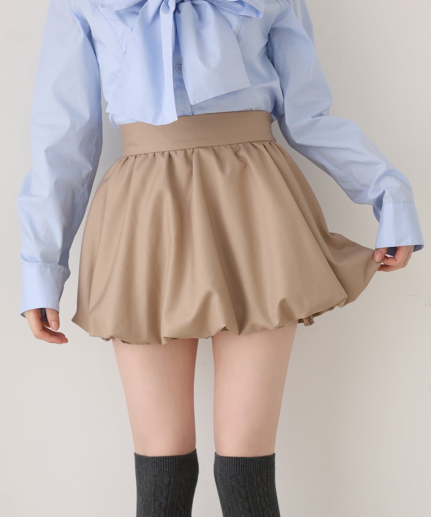 【ナイスクラップ/NICE CLAUP】の【premiumorder】バルーンミニスカート/サイズ展開あり インテリア・キッズ・メンズ・レディースファッション・服の通販 founy(ファニー) 　ファッション　Fashion　レディースファッション　Fashion for Women　スカート　Skirts　ミニスカート　Mini Skirts　2025年　2025　2025春夏・S/S　Spring/Summer 2025 SS25　おすすめ　Recommended / Our Picks　コンパクト　Compact, Small Size　シューズ　Shoes, Footwear　ショート　Short, Short Length　ジャケット　Jacket, Outerwear　トレンド　Trend, Trending Now　バランス　Balance, Style Balance　バルーン　Balloon, Balloon Silhouette　ミニスカート　Mini Skirt, Short Skirt　ロング　Long, Long-Length　今季　This Season, Current Season　厚底　Platform Shoes　ベージュ|ID: prp329100004831418 ipo3291000000035176673