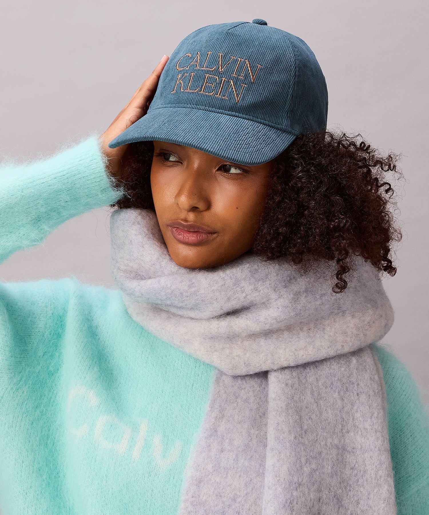 【カルバンクライン/Calvin Klein】の【公式ショップ】 カルバンクライン キャップ - コーデュロイグラフィック5パネルキャップ Calvin Klein Jeans Accessory 4D5064G インテリア・キッズ・メンズ・レディースファッション・服の通販 founy(ファニー) 　ファッション　Fashion　レディースファッション　Fashion for Women　キャップ　Cap, Baseball Cap　グラフィック　Graphic, Graphic Design　コーデュロイ　Corduroy, Cord Fabric　シンプル　Simple, Minimal　フィット　Fit, Slim Fit　フロント　Front, Front Design　Navy Teal|ID: prp329100004831423 ipo3291000000035176714