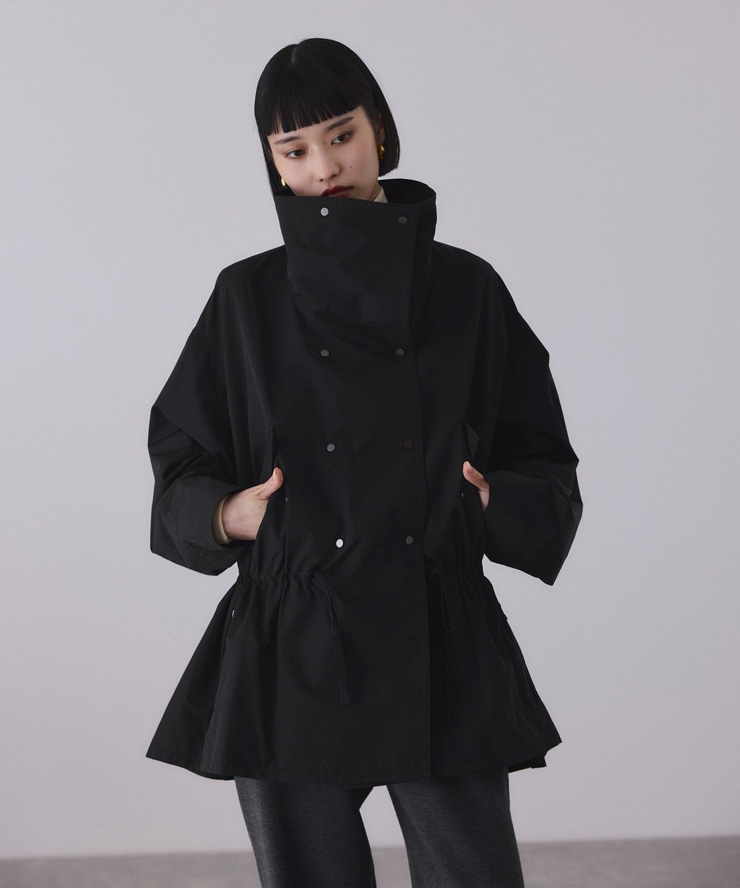 【アダム エ ロペ/ADAM ET ROPE'】のスタンドカラードロストブルゾン インテリア・キッズ・メンズ・レディースファッション・服の通販 founy(ファニー) 　ファッション　Fashion　レディースファッション　Fashion for Women　アウター　Coat / Outerwear Collection　ブルゾンジャケット・スポーティアウター　Blouson Jackets　スタンド　Stand Collar, Upright Stand　スラックス　Slacks, Dress Pants　デニム　Denim, Jeans Material　ドット　Polka Dot, Dot Pattern　フレア　Flare, Flared　フロント　Front, Front Design　ブルゾン　Blouson, Bomber Jacket　ポケット　Pocket, Pocket Detail　マニッシュ　Mannish, Boyish　ミドル　Middle Length, Mid Height　A/W・秋冬　Autumn/Winter　2026年　2026　ブラック(01)|ID: prp329100004831474 ipo3291000000035177173