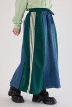 【ロデオクラウンズワイドボウル/RODEO CROWNS WIDE BOWL】のカスタムトラック デニムスカート 人気、トレンドファッション・服の通販 founy(ファニー) ファッション Fashion レディースファッション Fashion for Women スカート Skirts デニムスカート・カジュアルスカート Denim Skirts グラフィック Graphic, Graphic Design シンプル Simple, Minimal デニム Denim, Jeans Material ドッキング Docking, Mixed Material フレア Flare, Flared ポケット Pocket, Pocket Detail 楽ちん Easy Fit, Comfortable おすすめ Recommended / Our Picks thumbnail 柄GRN5|ID: prp329100004831487 ipo3291000000035177279