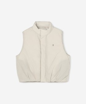 【ビショップ/Bshop】のナイロンタフタ ショート中綿ベスト WOMEN 人気、トレンドファッション・服の通販 founy(ファニー) ファッション Fashion レディースファッション Fashion for Women アウター Coat / Outerwear Collection トップス・カットソー Cut & Sew Tops ベスト&ジレ / 重ね着スタイル Vests & Gilets ショーツ Shorts, Short Pants ショート Short, Short Length スピンドル Spindle, Drawcord スポーツ Sports, Activewear タフタ Taffeta, Structured Fabric ベスト Vest, Waistcoat ボックス Boxy, Box Shape 軽量 Lightweight, Ultra Light |ID:prp329100004831501