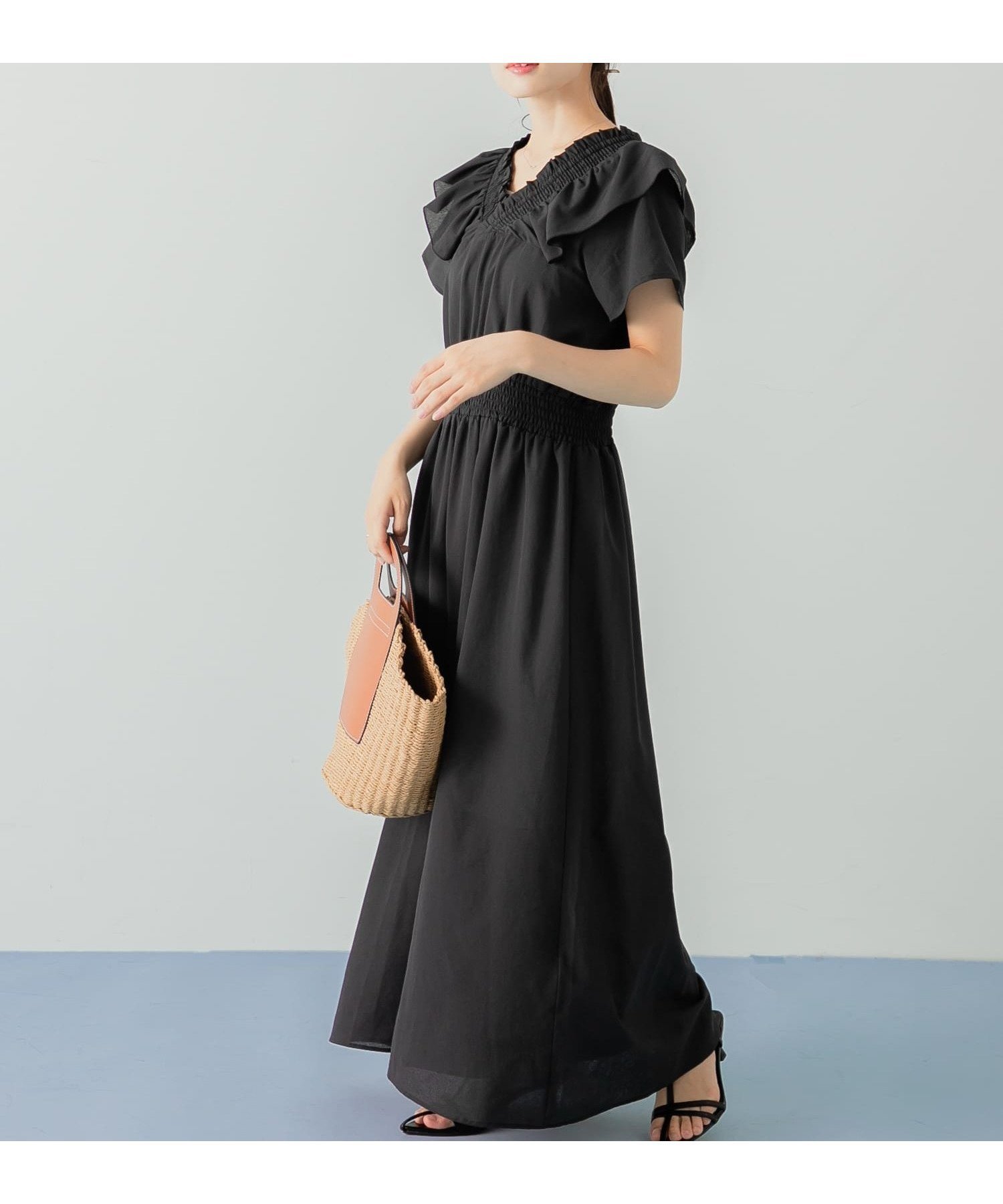 【センスオブプレイス/SENSE OF PLACE by URBAN RESEARCH】の2WAYシャーリングフリルワンピース 人気、トレンドファッション・服の通販 founy(ファニー) 　ファッション　Fashion　レディースファッション　Fashion for Women　ワンピース　Dresses　2023年　2023　2023春夏・S/S　Spring/Summer 2023 SS23　おすすめ　Recommended / Our Picks　シャーリング　Shirring, Ruched　トレンド　Trend, Trending Now　フリル　Frill, Ruffle　夏　Summer　S/S・春夏　SS, Spring/Summer, Warm Season　 other-1|ID: prp329100004831532 ipo3291000000035177781