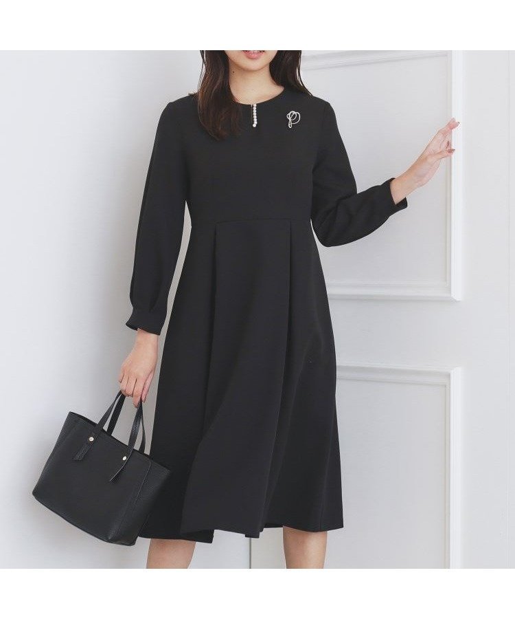 【インデックス/INDEX】の通勤・セレモニー対応 キーネックパール調フレアワンピース【洗濯機洗い可/イージーアイロン】 インテリア・キッズ・メンズ・レディースファッション・服の通販 founy(ファニー) 　ファッション　Fashion　レディースファッション　Fashion for Women　ワンピース　Dresses　シンプル　Simple, Minimal　ジャケット　Jacket, Outerwear　スマート　Smart, Elegant　ダブル　Double, Double-Breasted　ネックレス　Necklace, Pendant Necklace　パール　Pearl, Pearl Accent　フレア　Flare, Flared　フロント　Front, Front Design　ポケット　Pocket, Pocket Detail　エレガント 上品　Elegant　セレモニー　Ceremony　入学式　Entrance Ceremony　卒業式　Graduation Ceremony　ビジネス 仕事 通勤　Business / Work / Commuting　ブラック|ID: prp329100004831540 ipo3291000000035177900