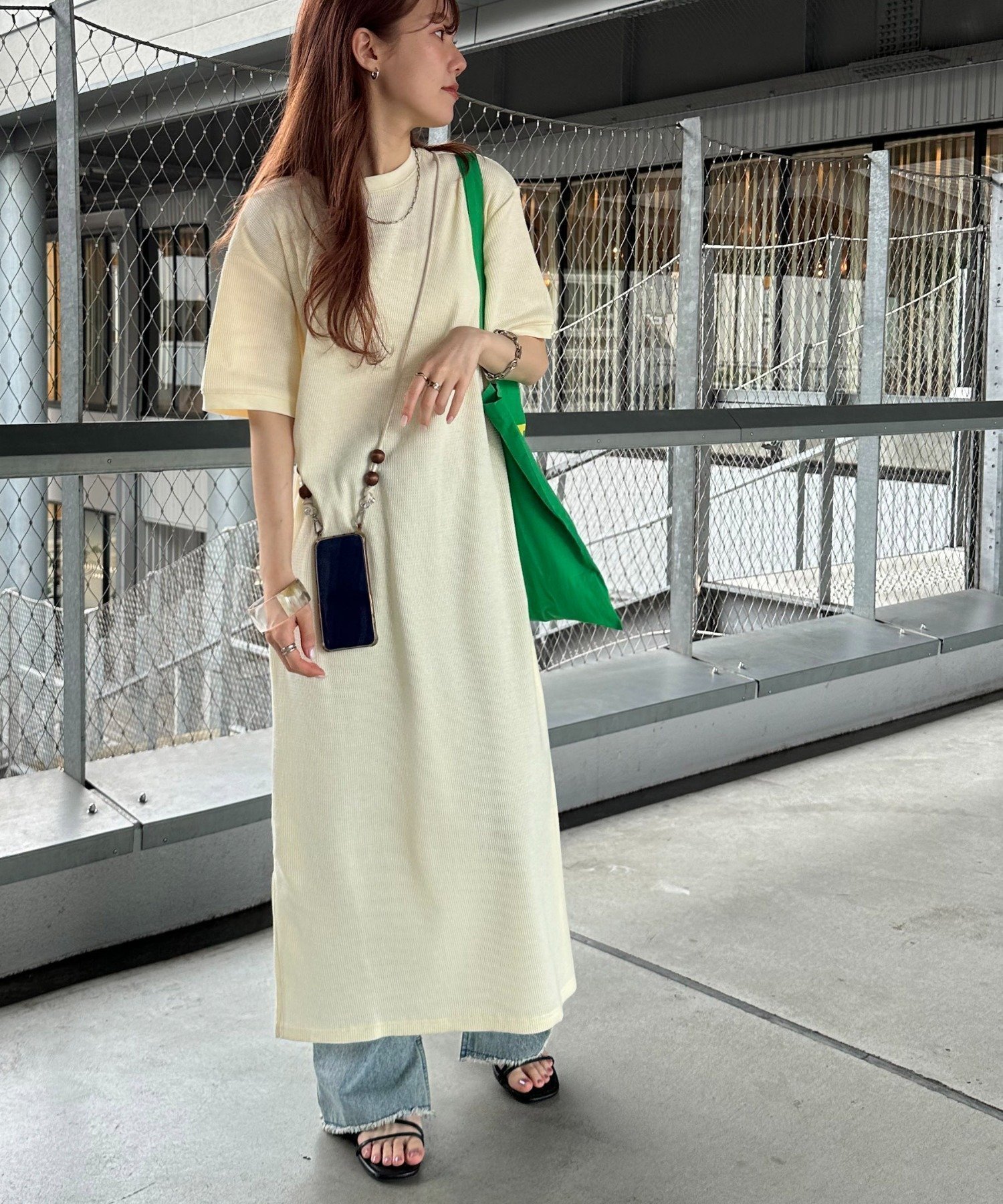 【ディスコート/Discoat】の【WEB限定】ワッフルロングワンピース インテリア・キッズ・メンズ・レディースファッション・服の通販 founy(ファニー) 　ファッション　Fashion　レディースファッション　Fashion for Women　ワンピース　Dresses　おすすめ　Recommended / Our Picks　スリット　Slit, Slit Detail　デニム　Denim, Jeans Material　トレンド　Trend, Trending Now　ビスチェ　Bustier, Corset Top　ベスト　Vest, Waistcoat　リラックス　Relax, Relaxed Fit　ワッフル　Waffle, Waffle Knit　オフホワイト|ID: prp329100004831576 ipo3291000000035178460