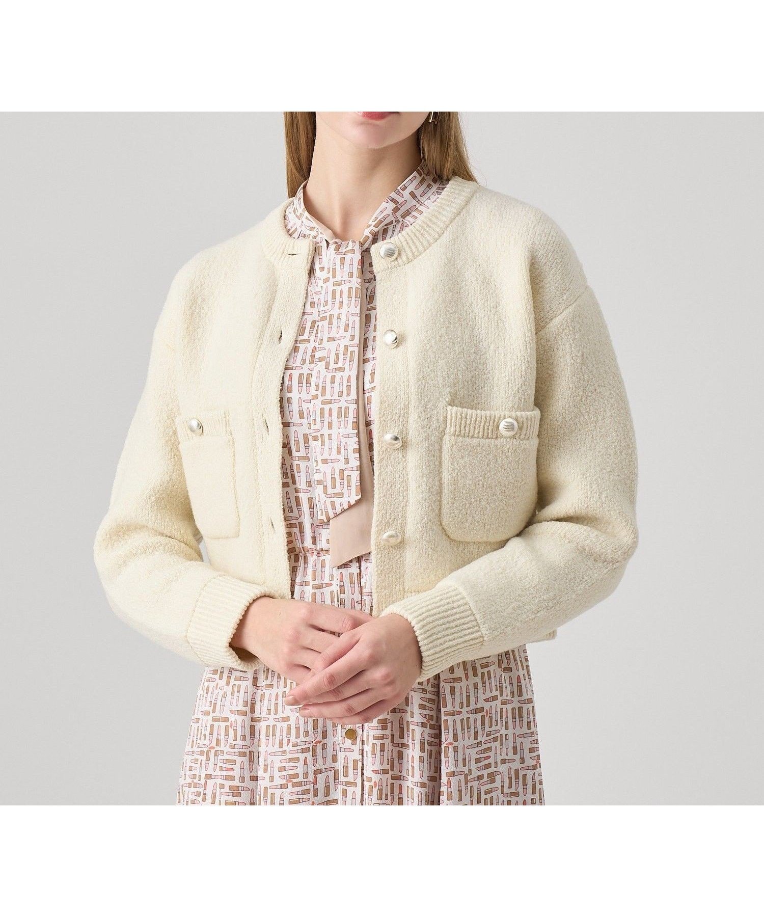 【アナイ/ANAYI】のウールブークレブルゾン カーディガン インテリア・キッズ・メンズ・レディースファッション・服の通販 founy(ファニー) 　ファッション　Fashion　レディースファッション　Fashion for Women　トップス・カットソー　Cut & Sew Tops　カーディガン・羽織り　Layered Style Cardigans　エレガント 上品　Elegant　カーディガン　Cardigan, Knitwear　今秋　This Fall　ショルダー　Shoulder, Shoulder Strap　ショート　Short, Short Length　スマート　Smart, Elegant　ダブル　Double, Double-Breasted　ドロップ　Drop Shoulder, Dropped Style　ブルゾン　Blouson, Bomber Jacket　メタル　Metal, Metal Parts　A/W・秋冬　Autumn/Winter　再入荷　Restock / Back in Stock　off white|ID: prp329100004831587 ipo3291000000035178578