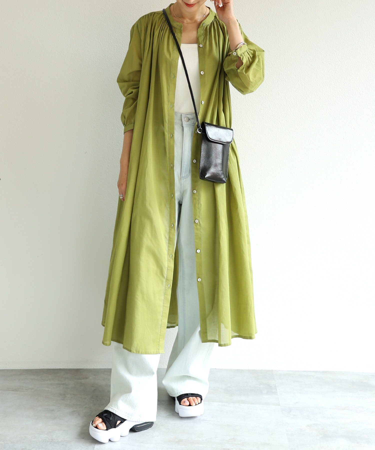 【アンドミー/andme】のバンドカラー フレア 長袖 シャツ ワンピース インテリア・キッズ・メンズ・レディースファッション・服の通販 founy(ファニー) 　ファッション　Fashion　レディースファッション　Fashion for Women　ワンピース　Dresses　シャツワンピース / 1枚で着映えコーデ　Shirt Dresses　ギャザー　Gathered, Ruffled　人気　Popular, Best Seller　長袖　Long Sleeve, Full Sleeve　フェミニン　Feminine, Girly　フレア　Flare, Flared　フロント　Front, Front Design　ペチコート　Petticoat, Underskirt　ポケット　Pocket, Pocket Detail　おすすめ　Recommended / Our Picks　エレガント 上品　Elegant　ライトグリーン|ID: prp329100004831591 ipo3291000000035178642