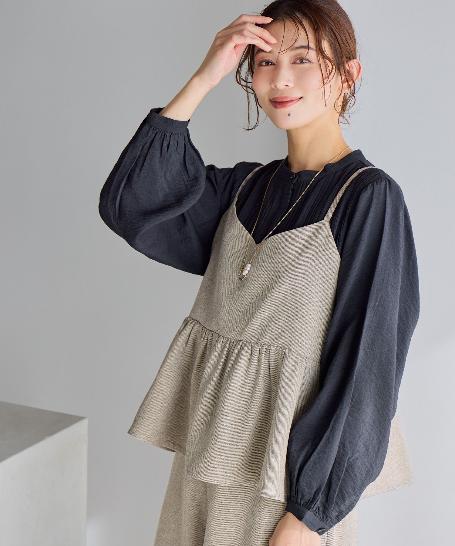 【スタディオ クリップ/studio CLIP】の【WEB限定】アイロンいらずキャミソール プラスサイズあり 《オケージョン2026SS》 インテリア・キッズ・メンズ・レディースファッション・服の通販 founy(ファニー) ファッション Fashion レディースファッション Fashion for Women トップス・カットソー Cut & Sew Tops キャミソール&ノースリーブ Camisoles & Sleeveless Tops オケージョン Occasion Wear キャミソール Camisole, Spaghetti Strap Top ギャザー Gathered, Ruffled シャーリング Shirring, Ruched セットアップ Set-Up, Coordinated Outfit ツイル Twist, Twisted Detail デニム Denim, Jeans Material トレンド Trend, Trending Now 定番 Standard, Basic Item ビスチェ Bustier, Corset Top フォーマル Formal, Dressy おすすめ Recommended / Our Picks セレモニー Ceremony 入学式 Entrance Ceremony 卒業式 Graduation Ceremony 結婚式 Wedding 2026年 2026 グレージュ12|ID: prp329100004831609 ipo3291000000035178899