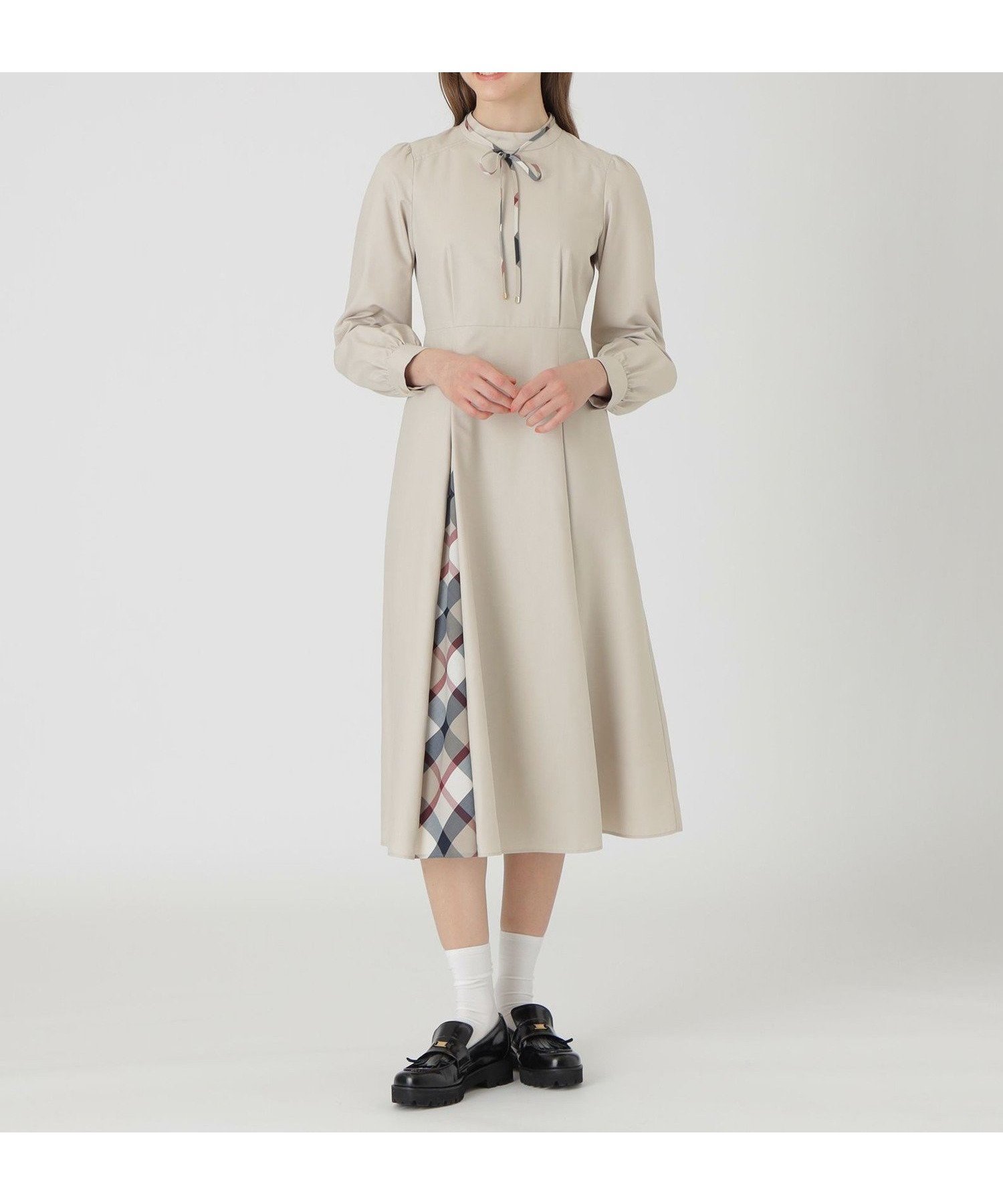 【ブルーレーベル クレストブリッジ/BLUE LABEL CRESTBRIDGE】のマイクロスパンポプリンドレス インテリア・キッズ・メンズ・レディースファッション・服の通販 founy(ファニー) 　ファッション　Fashion　レディースファッション　Fashion for Women　ワンピース　Dresses　フォーマル・パーティードレス・結婚式用ドレス　Elegant & Casual Dresses　ドレス　Dress, One-Piece　フィット　Fit, Slim Fit　フレア　Flare, Flared　フロント　Front, Front Design　リボン　Ribbon, Bow　ベージュ|ID: prp329100004831642 ipo3291000000035179407