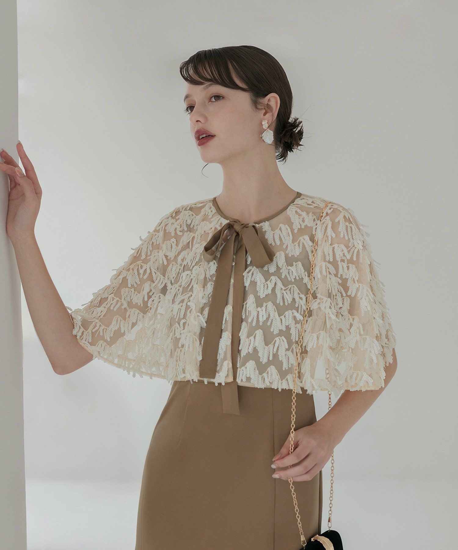 【レジャ/Leja】のLEJA-スパンコールフリンジケープ Iラインワンピースドレス 結婚式レディース 人気、トレンドファッション・服の通販 founy(ファニー) 　ファッション　Fashion　レディースファッション　Fashion for Women　ワンピース　Dresses　フォーマル・パーティードレス・結婚式用ドレス　Elegant & Casual Dresses　アクセサリー　Fashion Accessories　エレガント 上品　Elegant　オケージョン　Occasion Wear　クラシカル　Classical, Vintage-Inspired　シアー　Sheer, See-Through　シンプル　Simple, Minimal　ストレート　Straight, Straight Cut　スパンコール　Sequins, Sequin Embellishment　スリット　Slit, Slit Detail　ドレス　Dress, One-Piece　フォーマル　Formal, Dressy　ボレロ　Bolero, Short Cardigan　マーメイド　Mermaid, Fishtail Silhouette　リボン　Ribbon, Bow　レース　Lace, Lace Fabric　ロング　Long, Long-Length　おすすめ　Recommended / Our Picks　結婚式　Wedding　披露宴　Wedding Reception　二次会　After Party　 other-1|ID: prp329100004831670 ipo3291000000035179638