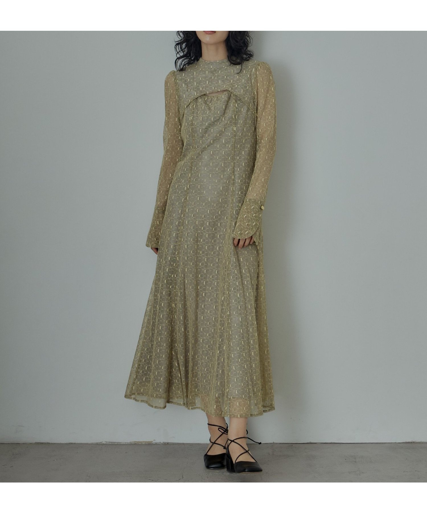 【ビーフラット/bflat】のバックオープンジオメトリックドレス パーティードレス 結婚式 同窓会 成人式 人気、トレンドファッション・服の通販 founy(ファニー) ファッション Fashion レディースファッション Fashion for Women ワンピース Dresses フォーマル・パーティードレス・結婚式用ドレス Elegant & Casual Dresses バッグ Bags スリット Slit, Slit Detail ドレス Dress, One-Piece 長袖 Long Sleeve, Full Sleeve フォルム Silhouette, Form メタル Metal, Metal Parts レース Lace, Lace Fabric ロング Long, Long-Length おすすめ Recommended / Our Picks エレガント 上品 Elegant 結婚式 Wedding 披露宴 Wedding Reception 二次会 After Party other-1|ID: prp329100004831677 ipo3291000000035179715