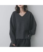【センスオブプレイス/SENSE OF PLACE by URBAN RESEARCH】の『洗濯可』サイドスリットVネックニット 人気、トレンドファッション・服の通販 founy(ファニー) ファッション Fashion レディースファッション Fashion for Women トップス・カットソー Cut & Sew Tops ニット Knit Tops & Sweaters Vネックトップス V-Neck Tops / V-Cut Neckline Shirts 2025年 2025 2025-2026秋冬・A/W Autumn/Winter 2025–26 AW25–26 冬 Winter / This Winter スリット Slit, Slit Detail A/W・秋冬 Autumn/Winter thumbnail チャコールグレー|ID: prp329100004831683 ipo3291000000035179833