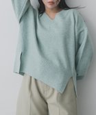 【センスオブプレイス/SENSE OF PLACE by URBAN RESEARCH】の『洗濯可』サイドスリットVネックニット 人気、トレンドファッション・服の通販 founy(ファニー) ファッション Fashion レディースファッション Fashion for Women トップス・カットソー Cut & Sew Tops ニット Knit Tops & Sweaters Vネックトップス V-Neck Tops / V-Cut Neckline Shirts 2025年 2025 2025-2026秋冬・A/W Autumn/Winter 2025–26 AW25–26 冬 Winter / This Winter スリット Slit, Slit Detail A/W・秋冬 Autumn/Winter thumbnail ミント|ID: prp329100004831683 ipo3291000000035179834