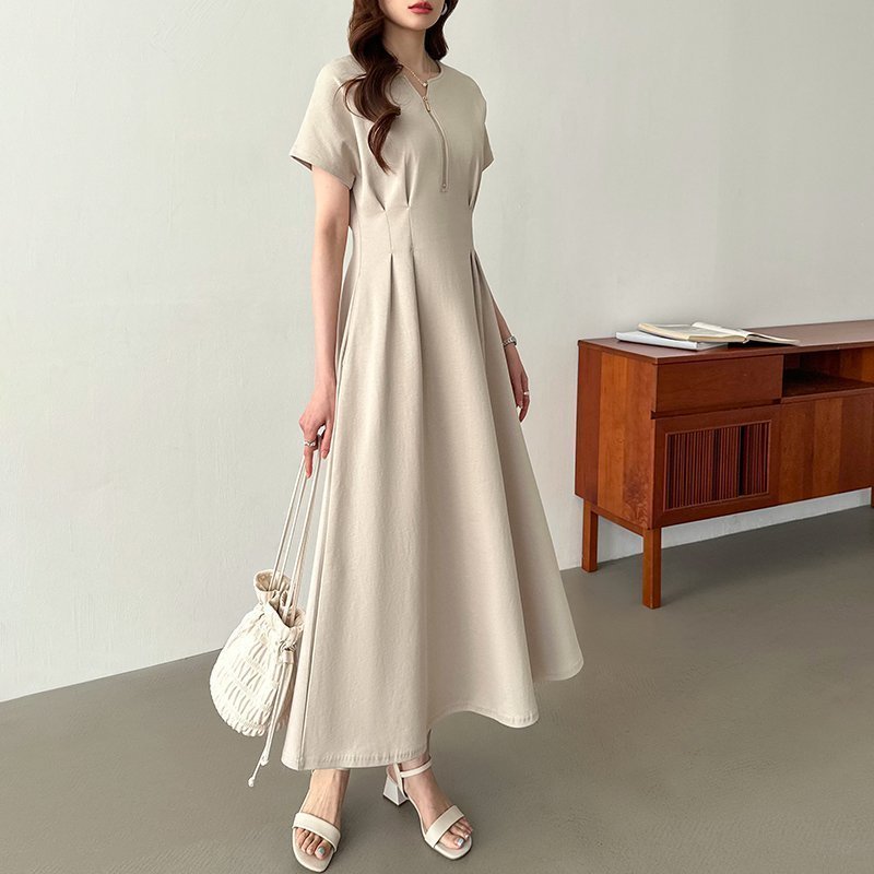 【ココモモ/COCOMOMO】のウエストタックワンピース 前後2way ハーフジップ ロング丈 マキシ丈 半袖 インテリア・キッズ・メンズ・レディースファッション・服の通販 founy(ファニー) ファッション Fashion レディースファッション Fashion for Women ワンピース Dresses ポケット Pocket, Pocket Detail マキシ Maxi, Full Length ラウンド Round, Round Neck ロング Long, Long-Length 半袖 Short Sleeve, Half Sleeve ベージュ|ID: prp329100004831704 ipo3291000000035180094