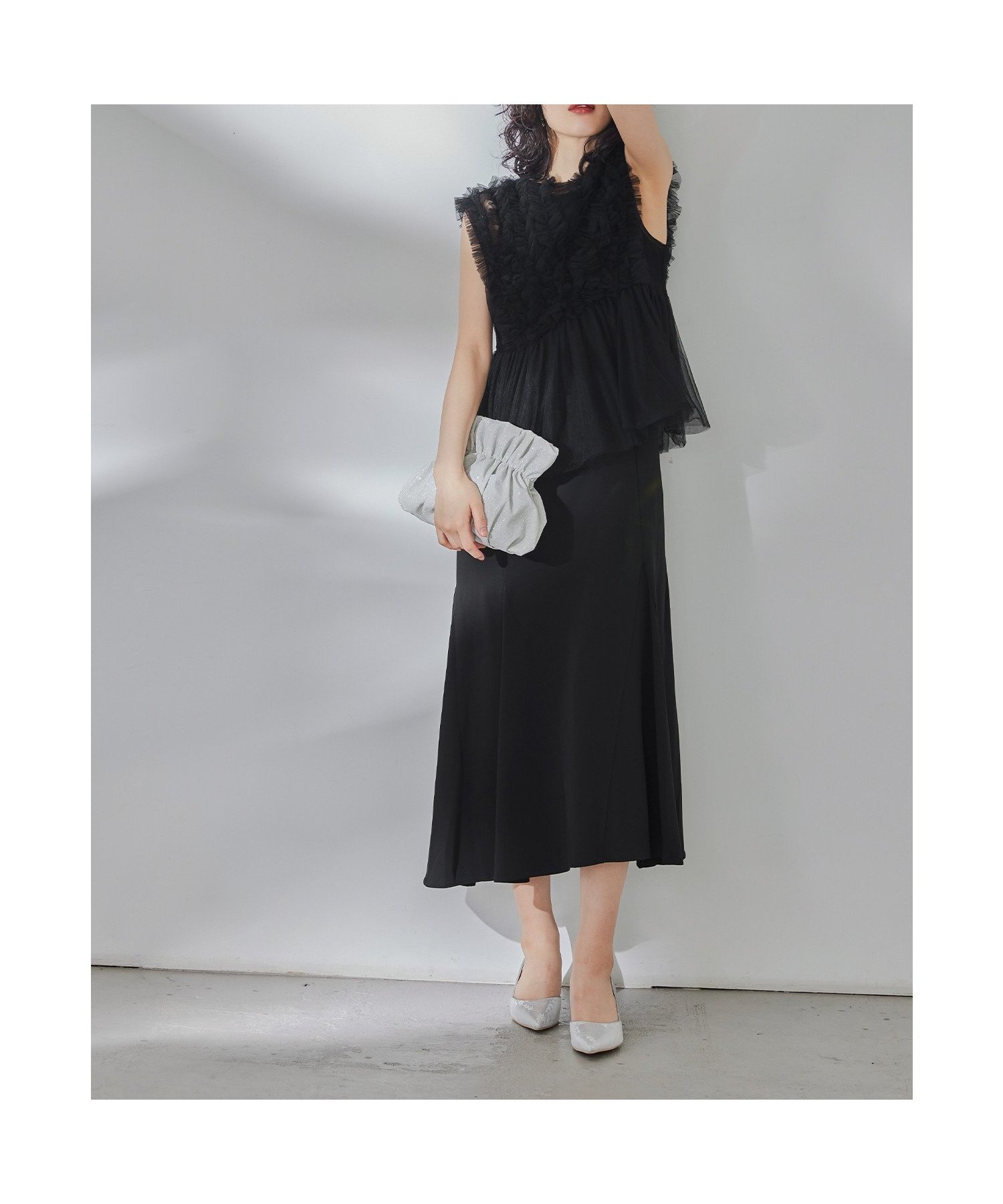 【ビーフラット/bflat】のチュールジレセットドレス 結婚式 パーティードレス オケージョンドレス 同窓会 インテリア・キッズ・メンズ・レディースファッション・服の通販 founy(ファニー) 　ファッション　Fashion　レディースファッション　Fashion for Women　アウター　Coat / Outerwear Collection　トップス・カットソー　Cut & Sew Tops　ベスト&ジレ / 重ね着スタイル　Vests & Gilets　ワンピース　Dresses　フォーマル・パーティードレス・結婚式用ドレス　Elegant & Casual Dresses　シンプル　Simple, Minimal　チュール　Tulip, Tulip Motif　デコルテ　Décolleté, Neckline　ドレス　Dress, One-Piece　ノースリーブ　Sleeveless, No-Sleeve　フリル　Frill, Ruffle　ポケット　Pocket, Pocket Detail　マーメイド　Mermaid, Fishtail Silhouette　リボン　Ribbon, Bow　おすすめ　Recommended / Our Picks　結婚式　Wedding　披露宴　Wedding Reception　二次会　After Party　ブラック×ブラック|ID: prp329100004831706 ipo3291000000035180118