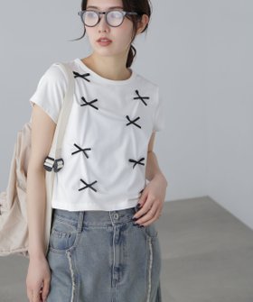 【フリーズマート/FREE'S MART】のリボンTシャツ 人気、トレンドファッション・服の通販 founy(ファニー) ファッション Fashion レディースファッション Fashion for Women トップス・カットソー Cut & Sew Tops シャツ・ブラウス・オフィスカジュアル Elegant Blouses & Button-Ups ロングTシャツ・Tシャツ Longline T-Shirts & Tees おすすめ Recommended / Our Picks コンパクト Compact, Small Size サテン Satin, Glossy Fabric デニム Denim, Jeans Material バレエ Ballet, Ballet Style フィット Fit, Slim Fit ボトム Bottoms, Lower Wear ランダム Random, Irregular リボン Ribbon, Bow |ID:prp329100004831739