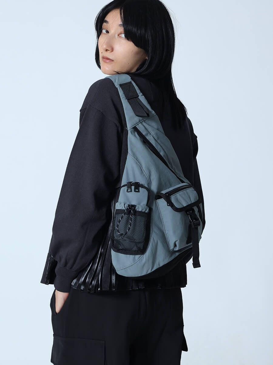 【ラシュッド/LASUD】のワンショルダースリングボディバッグ インテリア・キッズ・メンズ・レディースファッション・服の通販 founy(ファニー) 　ファッション　Fashion　レディースファッション　Fashion for Women　バッグ　Bags　アウトドア　Outdoor Clothing　インナー　Innerwear　ショルダー　Shoulder, Shoulder Strap　スマホ　Smartphone, Mobile Device　ポケット　Pocket, Pocket Detail　メッシュ　Mesh, Net Fabric　今季　This Season, Current Season　手帳　Planner, Notebook　財布　Wallet, Purse　ミントグリーン|ID: prp329100004831773 ipo3291000000035181264