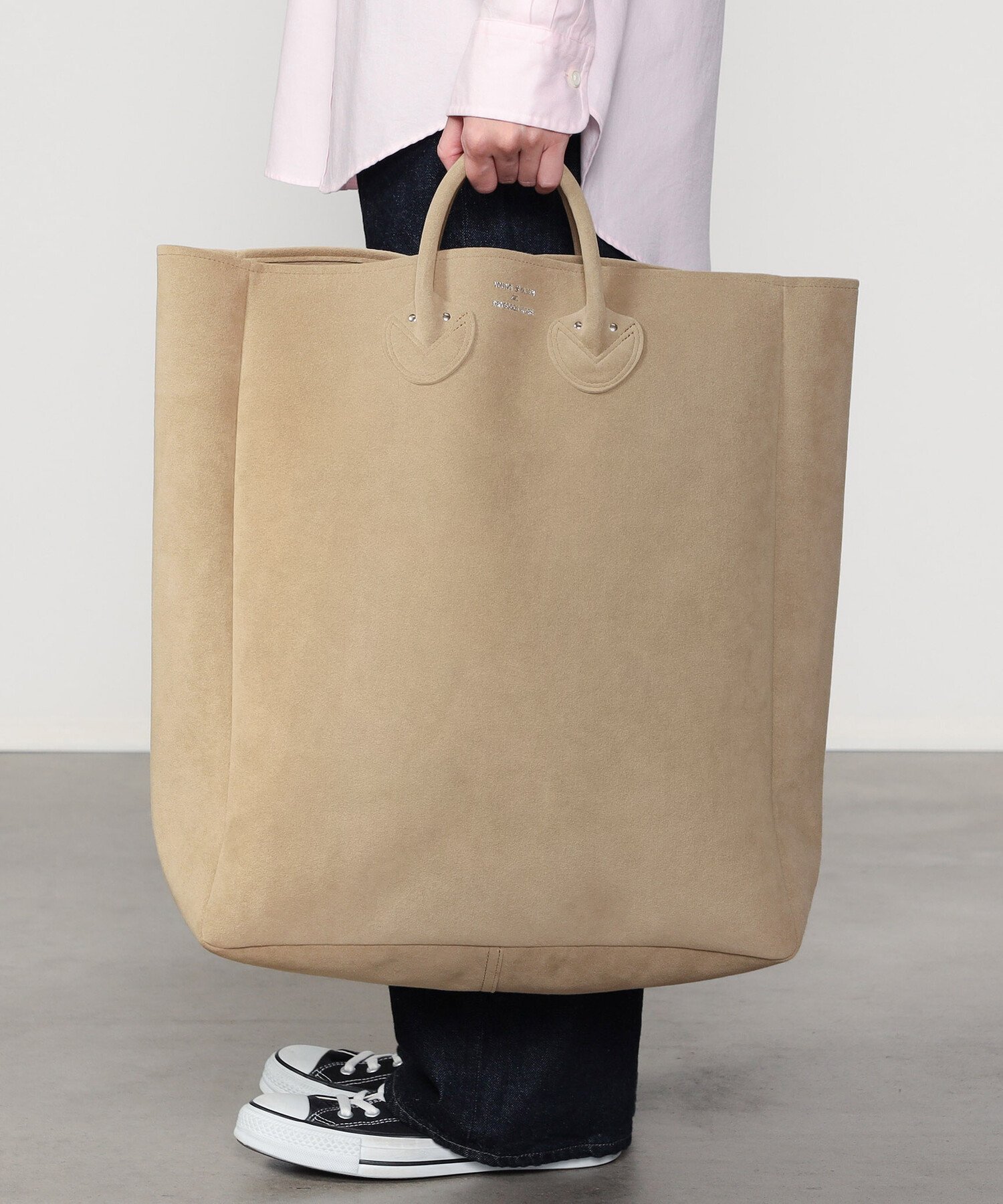 【ビショップ/Bshop】のウルトラスエード トートバッグ L インテリア・キッズ・メンズ・レディースファッション・服の通販 founy(ファニー) 　ファッション　Fashion　レディースファッション　Fashion for Women　バッグ　Bags　ポケット　Pocket, Pocket Detail　人気　Popular, Best Seller　定番　Standard, Basic Item　軽量　Lightweight, Ultra Light　BEIGE|ID: prp329100004831775 ipo3291000000035181304