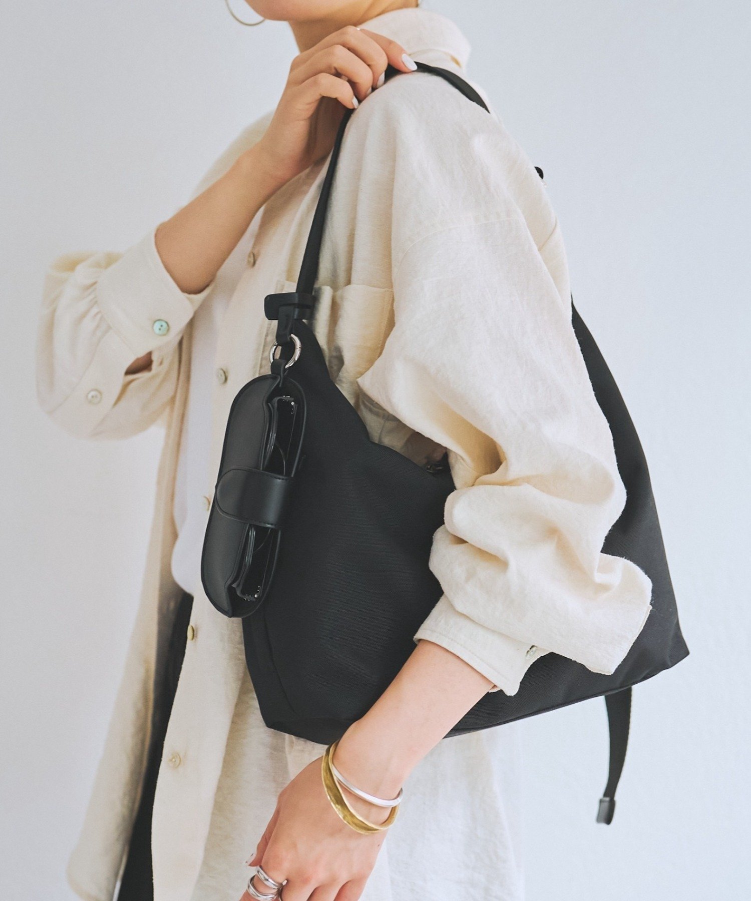 【ビアズリー/BEARDSLEY】のグラスケース付きショルダーバッグ 人気、トレンドファッション・服の通販 founy(ファニー) ファッション Fashion レディースファッション Fashion for Women バッグ Bags グラス Glass, Eyewear サングラス Sunglasses, Shades ポケット Pocket, Pocket Detail メガネ Glasses, Eyewear ラップ Wrap, Wrap Design 再入荷 Restock / Back in Stock other-1|ID: prp329100004831784 ipo3291000000035181387