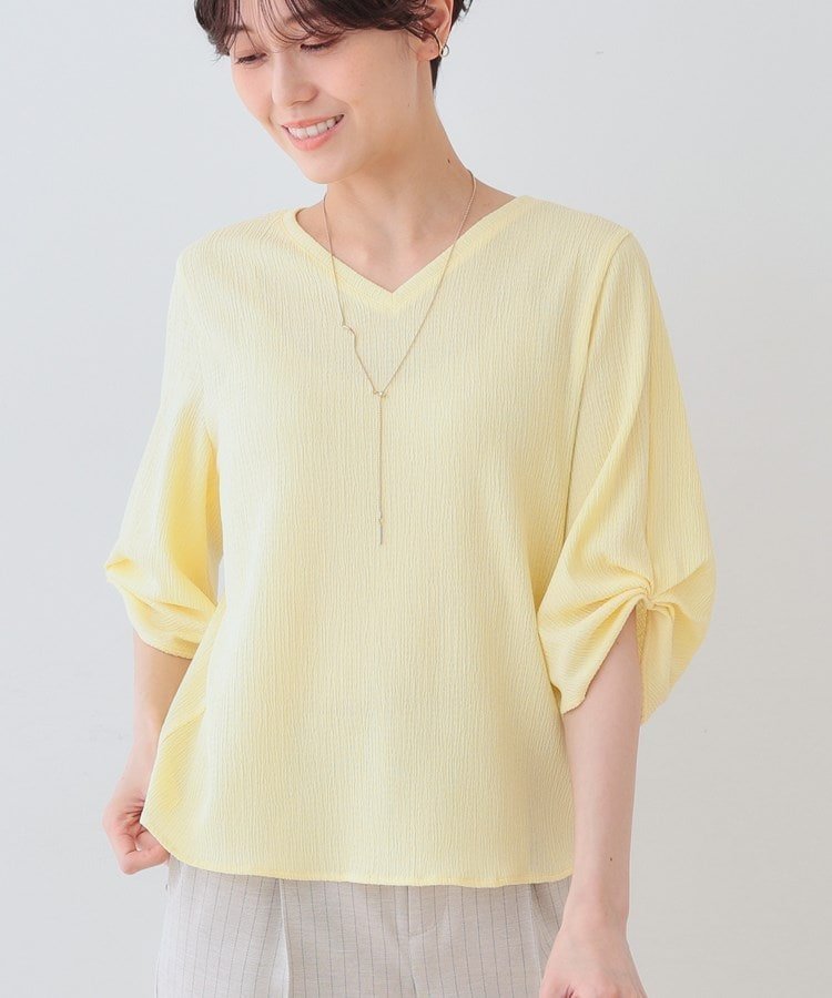 【インディヴィ/INDIVI】の【洗える】タックデザインスリーブ ジャージトップス インテリア・キッズ・メンズ・レディースファッション・服の通販 founy(ファニー) 　ファッション　Fashion　レディースファッション　Fashion for Women　トップス・カットソー　Cut & Sew Tops　シンプル　Simple, Minimal　ストレッチ　Stretch, Stretchy Fabric　洗える　Machine Washable　イエロー|ID: prp329100004831844 ipo3291000000035182051