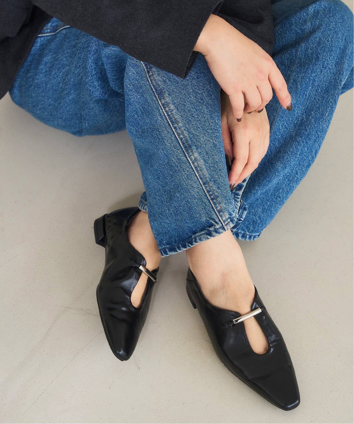 【ル タロン/Le Talon】の《追加 》フロントメタルバブーシュ インテリア・キッズ・メンズ・レディースファッション・服の通販 founy(ファニー) 　ファッション　Fashion　レディースファッション　Fashion for Women　シューズ　Shoes, Footwear　シルバー　Silver, Metallic Silver　スリット　Slit, Slit Detail　フラット　Flat, Flat Shoes　フロント　Front, Front Design　メタル　Metal, Metal Parts　ワンポイント　One Point, Statement Accent　人気　Popular, Best Seller　春　Spring　ブラック A|ID: prp329100004831853 ipo3291000000035182107