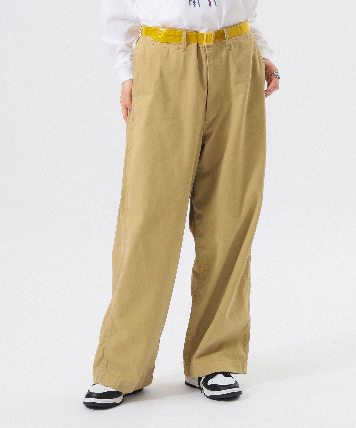 【ビームス ウイメン/BEAMS】の【1/1新規値下げ】【定番/サイズ追加/3サイズ展開】ワイド チノ パンツ 25AW チノパンツ チノパン インテリア・キッズ・メンズ・レディースファッション・服の通販 founy(ファニー) 　ファッション　Fashion　レディースファッション　Fashion for Women　パンツ　Pants & Trousers　ウェーブ　Wavy Pattern　シューズ　Shoes, Footwear　スウェット / スエット　Sweatshirt, Sweatwear　スニーカー　Sneakers, Trainers　定番　Standard, Basic Item　バランス　Balance, Style Balance　フィット　Fit, Slim Fit　リラックス　Relax, Relaxed Fit　ワイド　Wide, Wide Fit　ワーク　Workwear, Utility Style　A/W・秋冬　Autumn/Winter　おすすめ　Recommended / Our Picks　2025年　2025　2025-2026秋冬・A/W　Autumn/Winter 2025–26 AW25–26　BEIGE|ID: prp329100004831916 ipo3291000000035183082