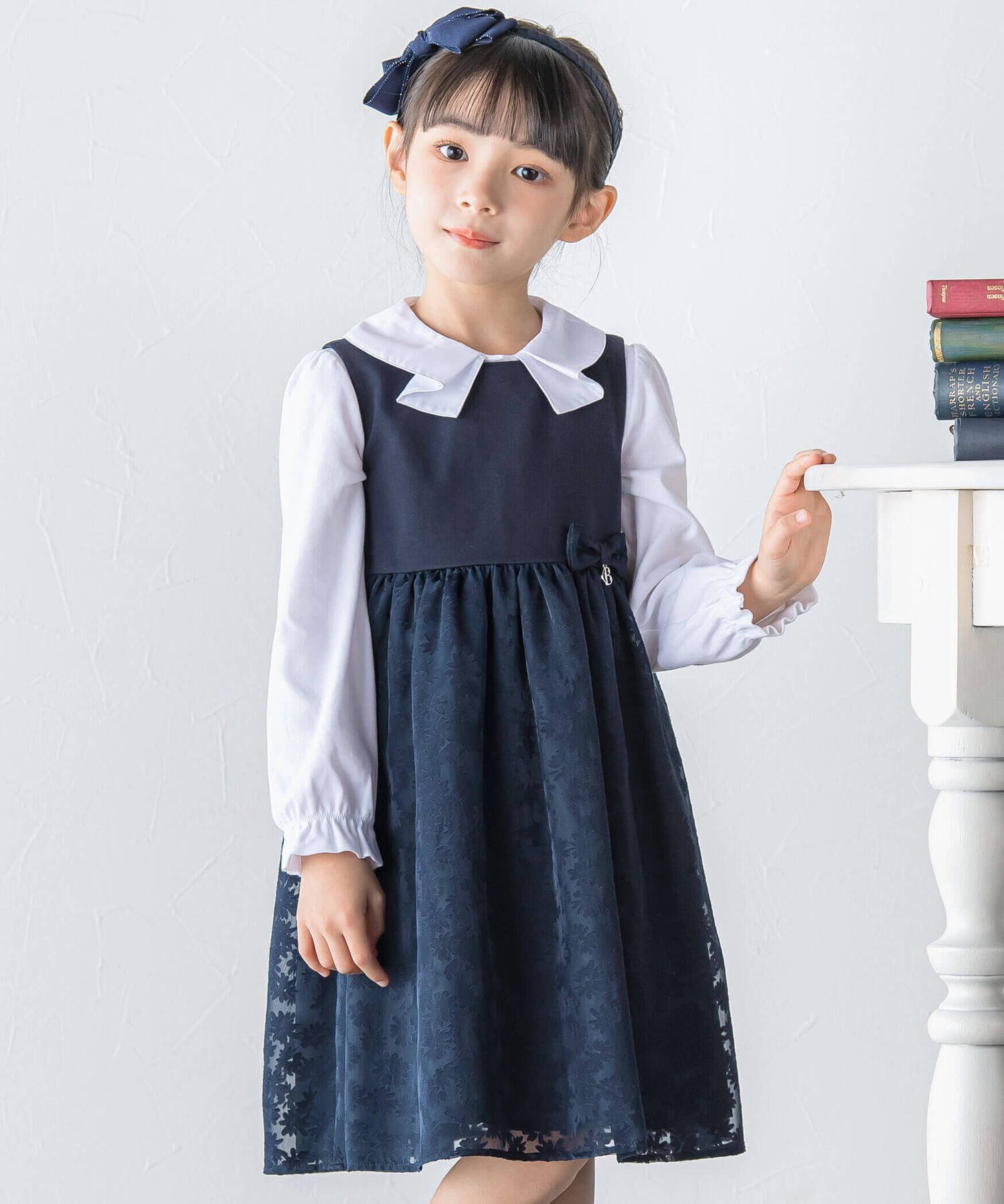 【ベベ オンライン ストア/BEBE ONLINE STORE / KIDS】の【日本製】シアー花柄切替ワンピース(110~130cm) インテリア・キッズ・メンズ・レディースファッション・服の通販 founy(ファニー) 　ファッション　Fashion　キッズファッション　Fashion for Kids　ワンピース　Dresses　シアー　Sheer, See-Through　シンプル　Simple, Minimal　セレモニー　Ceremony　フォーマル　Formal, Dressy　プリント　Print, Printed Pattern　ベーシック　Basic, Essential　リボン　Ribbon, Bow　ワンポイント　One Point, Statement Accent　エレガント 上品　Elegant　入学式　Entrance Ceremony　切替　Switching, Contrast Panel　日本製　Made In Japan　ネイビー|ID: prp329100004832176 ipo3291000000035185307