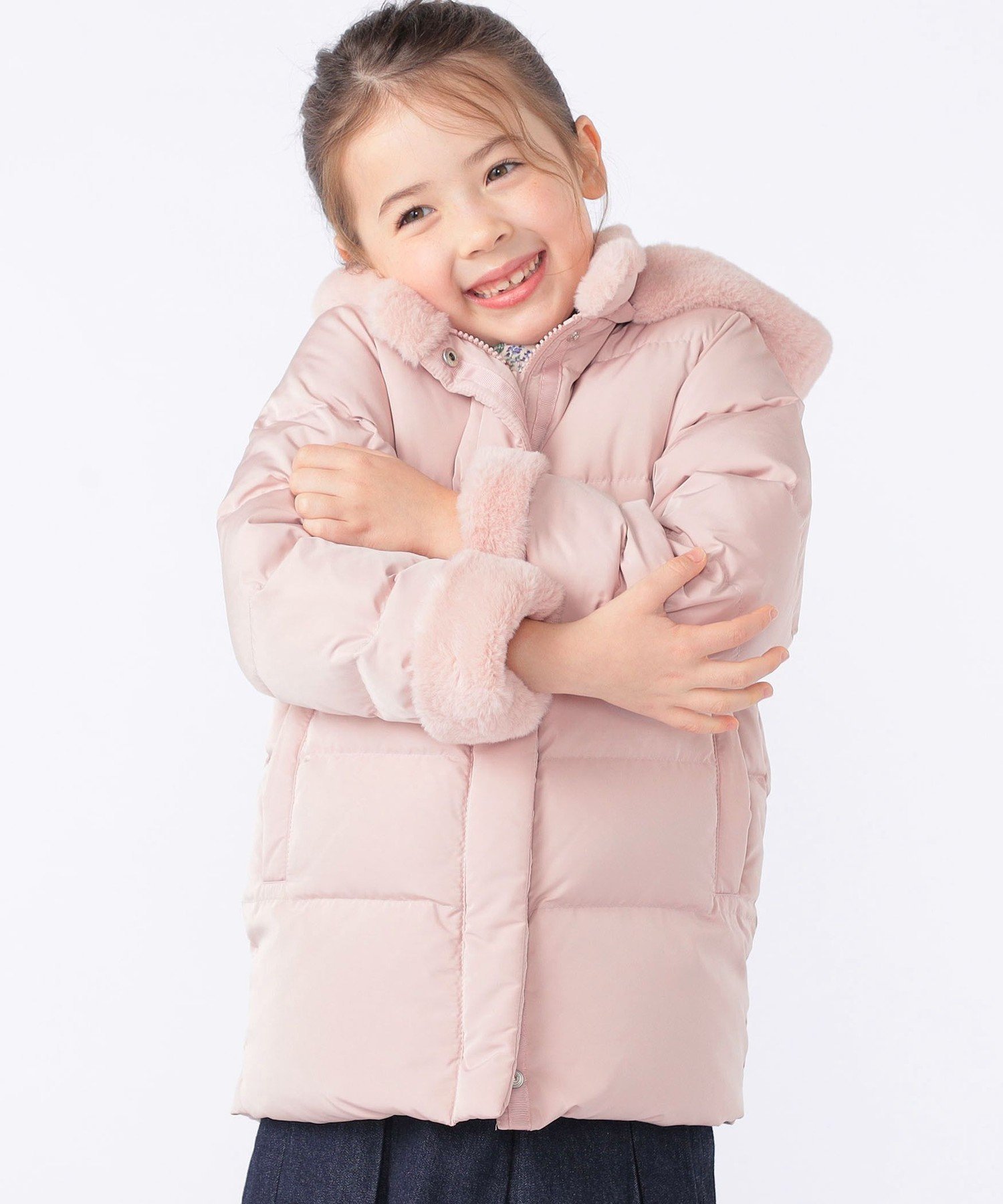 【シップス/SHIPS / KIDS】のSHIPS KIDS 100~130cm / 撥水/手洗い可能 ミディアム丈 リサイクル ダウン フーディー 人気、トレンドファッション・服の通販 founy(ファニー) 　ファッション　Fashion　キッズファッション　Fashion for Kids　アウトドア　Outdoor Clothing　イラスト　Illustration　春　Spring　秋　Autumn　コレクション　Collection, Seasonal Line　シンプル　Simple, Minimal　ジャケット　Jacket, Outerwear　スタンド　Stand Collar, Upright Stand　ストレート　Straight, Straight Cut　タフタ　Taffeta, Structured Fabric　ダウン　Down, Puffer　フェイクファー　Faux Fur, Imitation Fur　ペーパー　Paper, Kraft Paper　モノトーン　Monotone, Black and White　ロンドン　London Style, British Inspired　A/W・秋冬　Autumn/Winter　おすすめ　Recommended / Our Picks　エレガント 上品　Elegant　 other-1|ID: prp329100004832177 ipo3291000000035185316