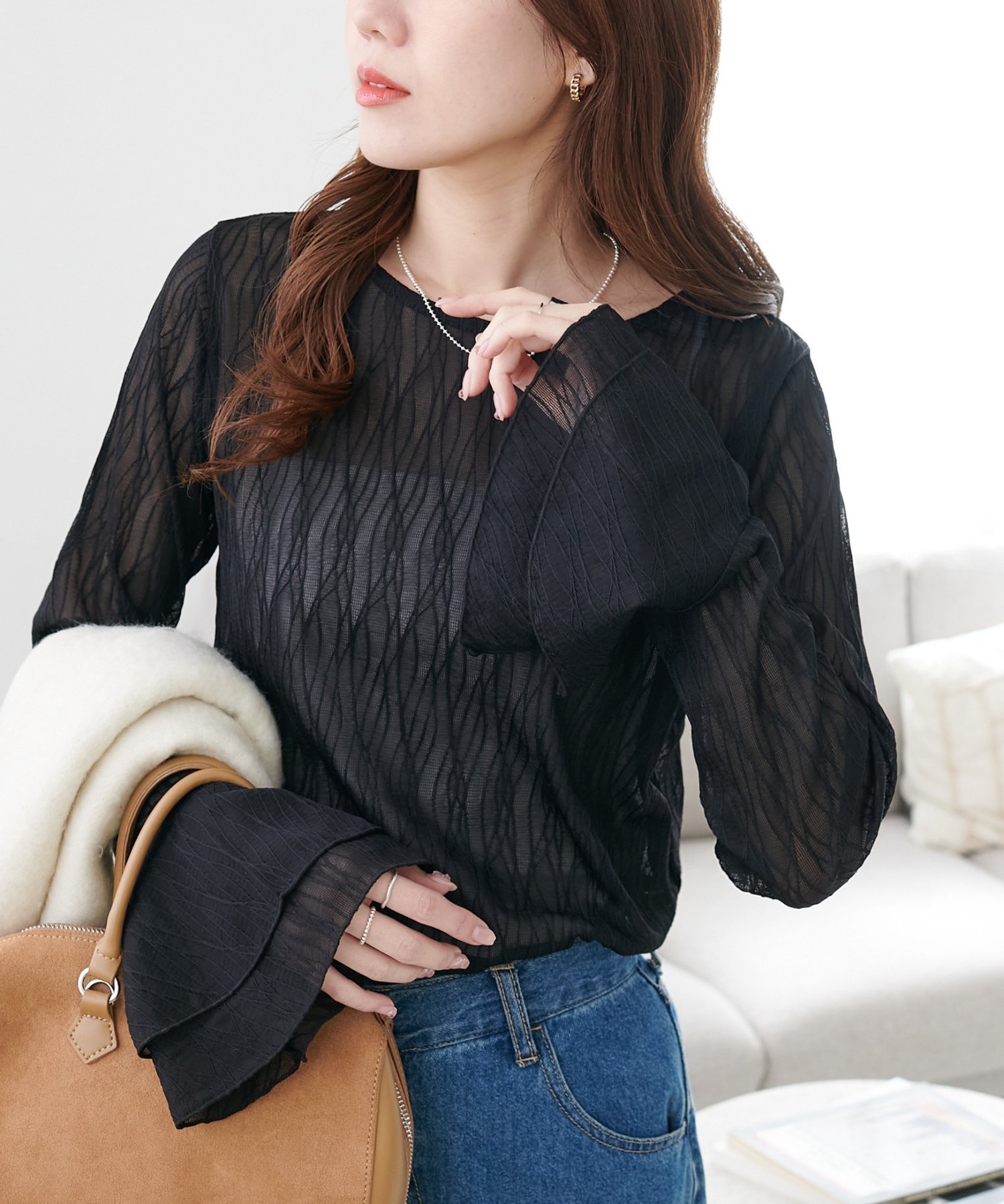 【ディスコート/Discoat】のジャガードフレアカフスプルオーバー インテリア・キッズ・メンズ・レディースファッション・服の通販 founy(ファニー) 　ファッション　Fashion　レディースファッション　Fashion for Women　トップス・カットソー　Cut & Sew Tops　カジュアルプルオーバー・ニットトップス　Pullovers & Knit Tops / Casual Pullovers　カフス　Cuff Design　カーディガン　Cardigan, Knitwear　ジャケット　Jacket, Outerwear　フレア　Flare, Flared　エレガント 上品　Elegant　ブラック|ID: prp329100004832212 ipo3291000000035185672