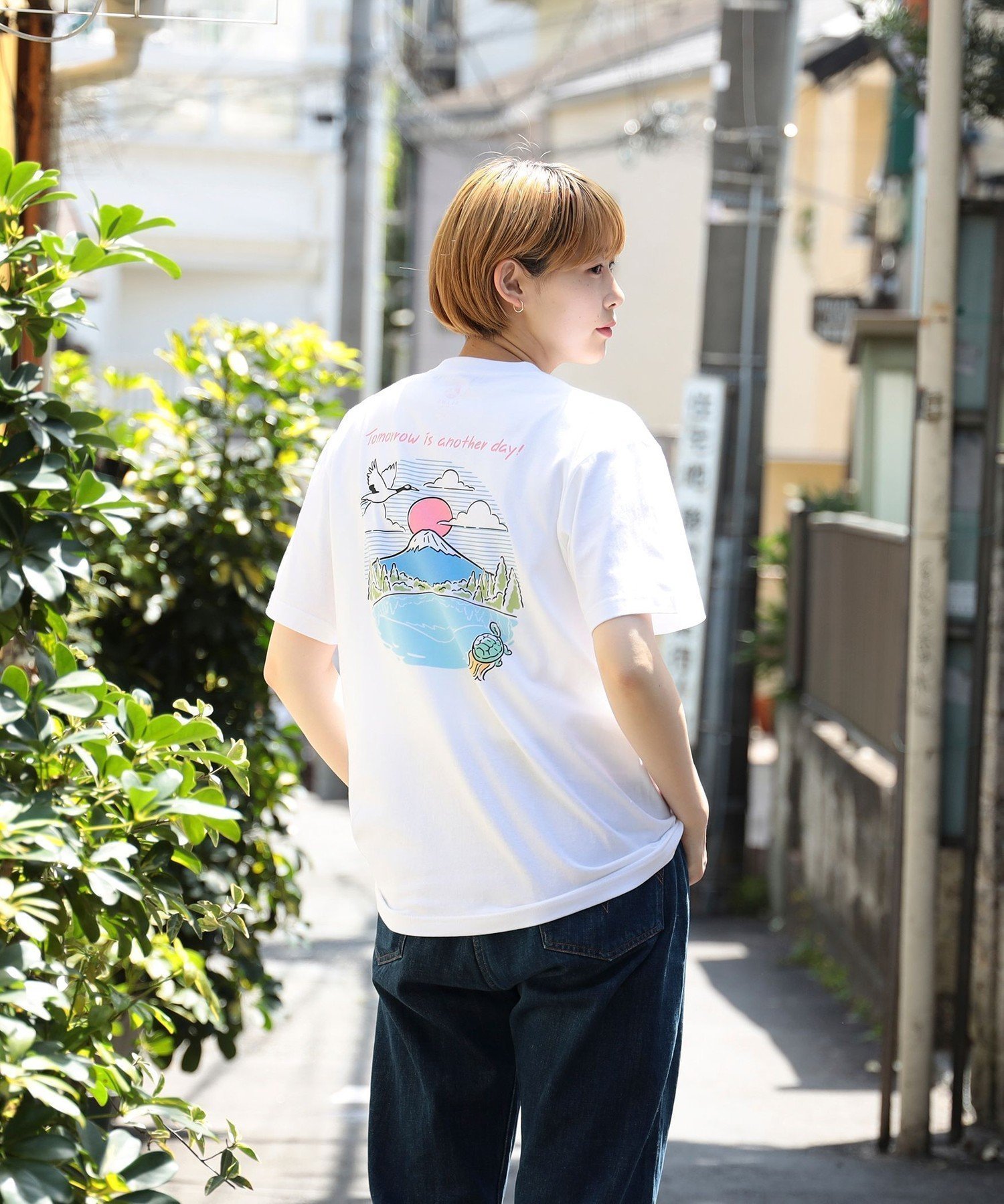 【ビームス ウイメン/BEAMS】のUNISEX 別注 富士山 Tシャツ Vol.2 人気、トレンドファッション・服の通販 founy(ファニー) 　ファッション　Fashion　レディースファッション　Fashion for Women　トップス・カットソー　Cut & Sew Tops　シャツ・ブラウス・オフィスカジュアル　Elegant Blouses & Button-Ups　ロングTシャツ・Tシャツ　Longline T-Shirts & Tees　ユニセックス　Unisex, Genderless　イラスト　Illustration　フロント　Front, Front Design　プリント　Print, Printed Pattern　別注　Limited Edition, Custom Order　 other-1|ID: prp329100004832241 ipo3291000000035186004