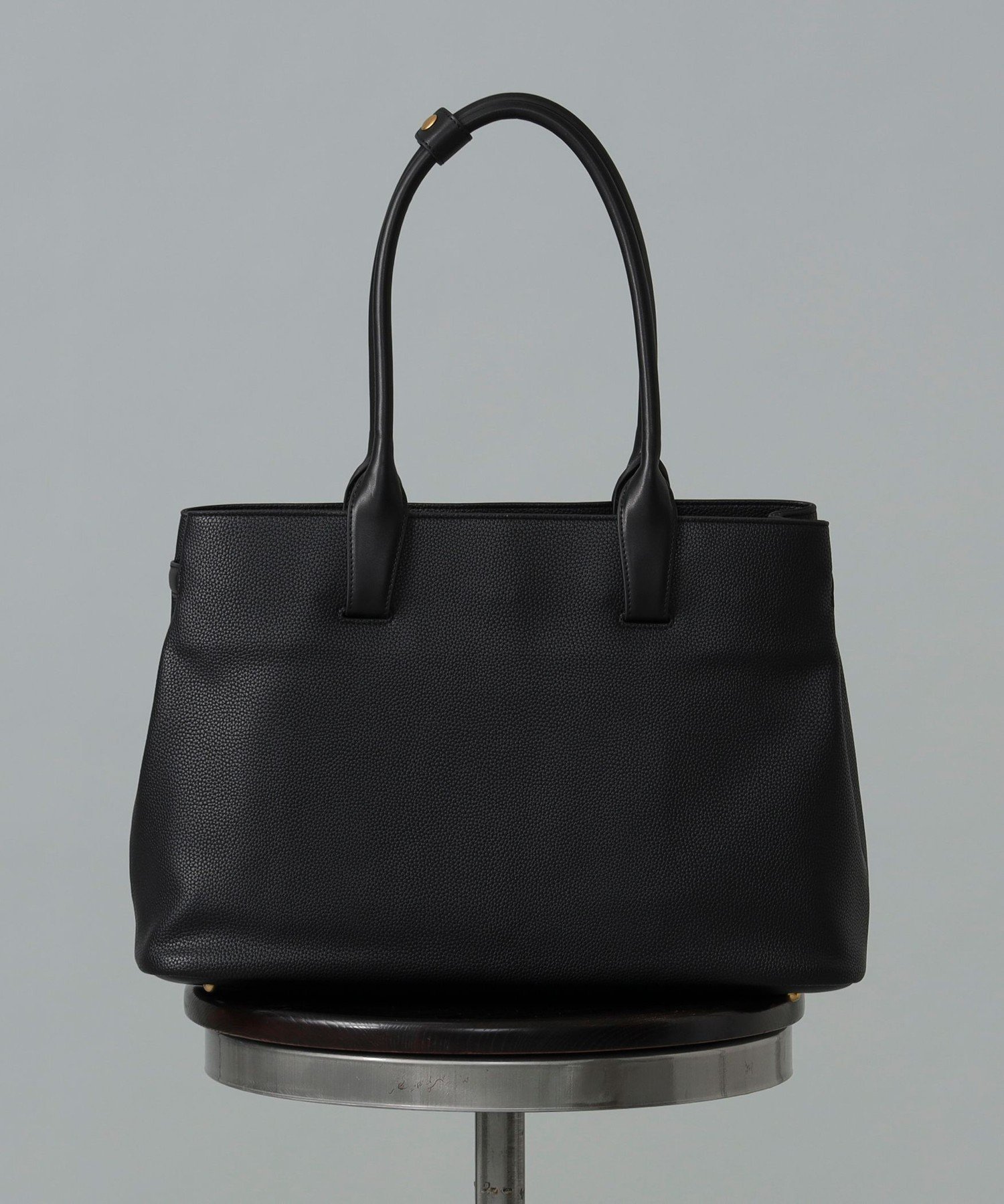 【ビームス/BEAMS / MEN】の【別注】L Avenir / レザートート インテリア・キッズ・メンズ・レディースファッション・服の通販 founy(ファニー) 　ファッション　Fashion　メンズファッション　Fashion for Men　コレクション　Collection, Seasonal Line　シルバー　Silver, Metallic Silver　シンプル　Simple, Minimal　ジップ　Zip, Zipper　バランス　Balance, Style Balance　ループ　Loop, Loop Knit　別注　Limited Edition, Custom Order　BLACK|ID: prp329100004832258 ipo3291000000035186231