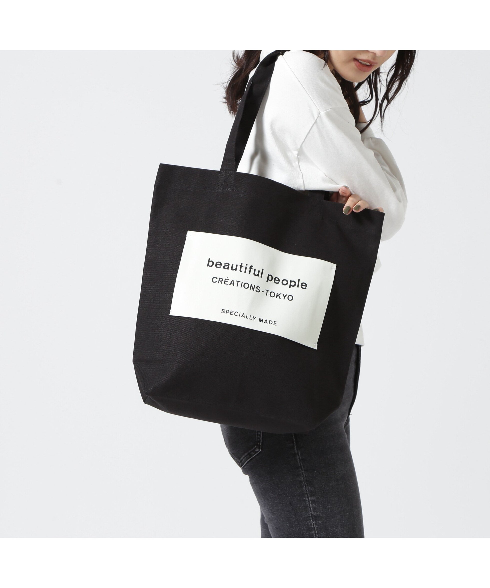 【ロイヤルフラッシュ/ROYAL FLASH】のbeautiful people/ビューティフルピープル/SDGs name tag tote bag 人気、トレンドファッション・服の通販 founy(ファニー) ファッション Fashion レディースファッション Fashion for Women バッグ Bags キャンバス Canvas, Canvas Fabric スタンダード Standard, Basic 定番 Standard, Basic Item パターン Pattern, Design Print ビッグ Big, Oversized ポケット Pocket, Pocket Detail other-1|ID: prp329100004832268 ipo3291000000035186316