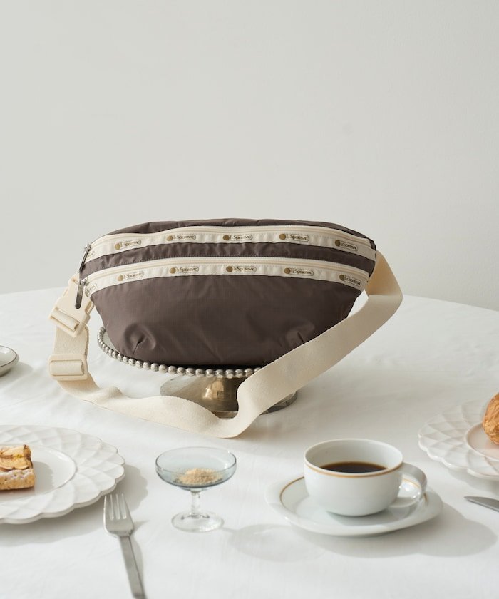 【フリークスストア/FREAK'S STORE】の別注 HERITAGE BELT BAG/ヘリテージ ベルトバッグ インテリア・キッズ・メンズ・レディースファッション・服の通販 founy(ファニー) 　ファッション　Fashion　レディースファッション　Fashion for Women　バッグ　Bags　ベルト&ウエストマーク　Belts & Waist Accessories　2026年　2026　スペシャル　Special, Limited Edition　スポーティ　Sporty, Casual Athletic　別注　Limited Edition, Custom Order　夏　Summer　S/S・春夏　SS, Spring/Summer, Warm Season　ブラウン|ID: prp329100004832285 ipo3291000000035186499