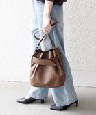 【シップス フォー ウィメン/SHIPS】のSHIPS any ベルト デザイン 巾着 ショルダー バッグ 人気、トレンドファッション・服の通販 founy(ファニー) ファッション Fashion レディースファッション Fashion for Women バッグ Bags ベルト&ウエストマーク Belts & Waist Accessories 2025年 2025 2025-2026秋冬・A/W Autumn/Winter 2025–26 AW25–26 ショルダー Shoulder, Shoulder Strap フロント Front, Front Design ポケット Pocket, Pocket Detail マグネット Magnet, Magnetic Closure エレガント 上品 Elegant 巾着 Drawstring Bag, Kinchaku thumbnail キャメル|ID: prp329100004832293 ipo3291000000035186590