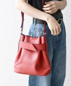 【シップス フォー ウィメン/SHIPS】のSHIPS any ベルト デザイン 巾着 ショルダー バッグ 人気、トレンドファッション・服の通販 founy(ファニー) ファッション Fashion レディースファッション Fashion for Women バッグ Bags ベルト&ウエストマーク Belts & Waist Accessories 2025年 2025 2025-2026秋冬・A/W Autumn/Winter 2025–26 AW25–26 ショルダー Shoulder, Shoulder Strap フロント Front, Front Design ポケット Pocket, Pocket Detail マグネット Magnet, Magnetic Closure エレガント 上品 Elegant 巾着 Drawstring Bag, Kinchaku thumbnail レッド|ID: prp329100004832293 ipo3291000000035186591