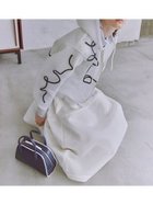 【エミ/emmi】のラインシアーダンボールジップフーディーブルゾン 人気、トレンドファッション・服の通販 founy(ファニー) ファッション Fashion レディースファッション Fashion for Women アウター Coat / Outerwear Collection ブルゾンジャケット・スポーティアウター Blouson Jackets おすすめ Recommended / Our Picks インナー Innerwear シアー Sheer, See-Through スマート Smart, Elegant セットアップ Set-Up, Coordinated Outfit ポケット Pocket, Pocket Detail thumbnail OWHT[002]|ID: prp329100004832300 ipo3291000000035186647