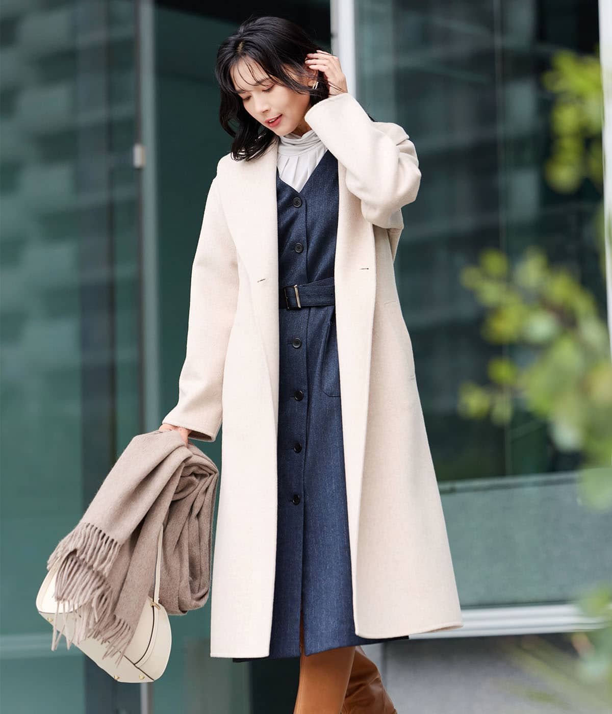 【ニューヨーカー/NEWYORKER】のウールナイロンリバー ショールカラーロングコート インテリア・キッズ・メンズ・レディースファッション・服の通販 founy(ファニー) 　ファッション　Fashion　レディースファッション　Fashion for Women　アウター　Coat / Outerwear Collection　コート・ロングコート・ピーコート　Long Coats, Peacoats & More　エレガント 上品　Elegant　クラシック　Classic, Timeless Style　ショール　Shawl, Wrap　ダブル　Double, Double-Breasted　ポケット　Pocket, Pocket Detail　ロング　Long, Long-Length　A/W・秋冬　Autumn/Winter　ビジネス 仕事 通勤　Business / Work / Commuting　グレージュ|ID: prp329100004832327 ipo3291000000035186860