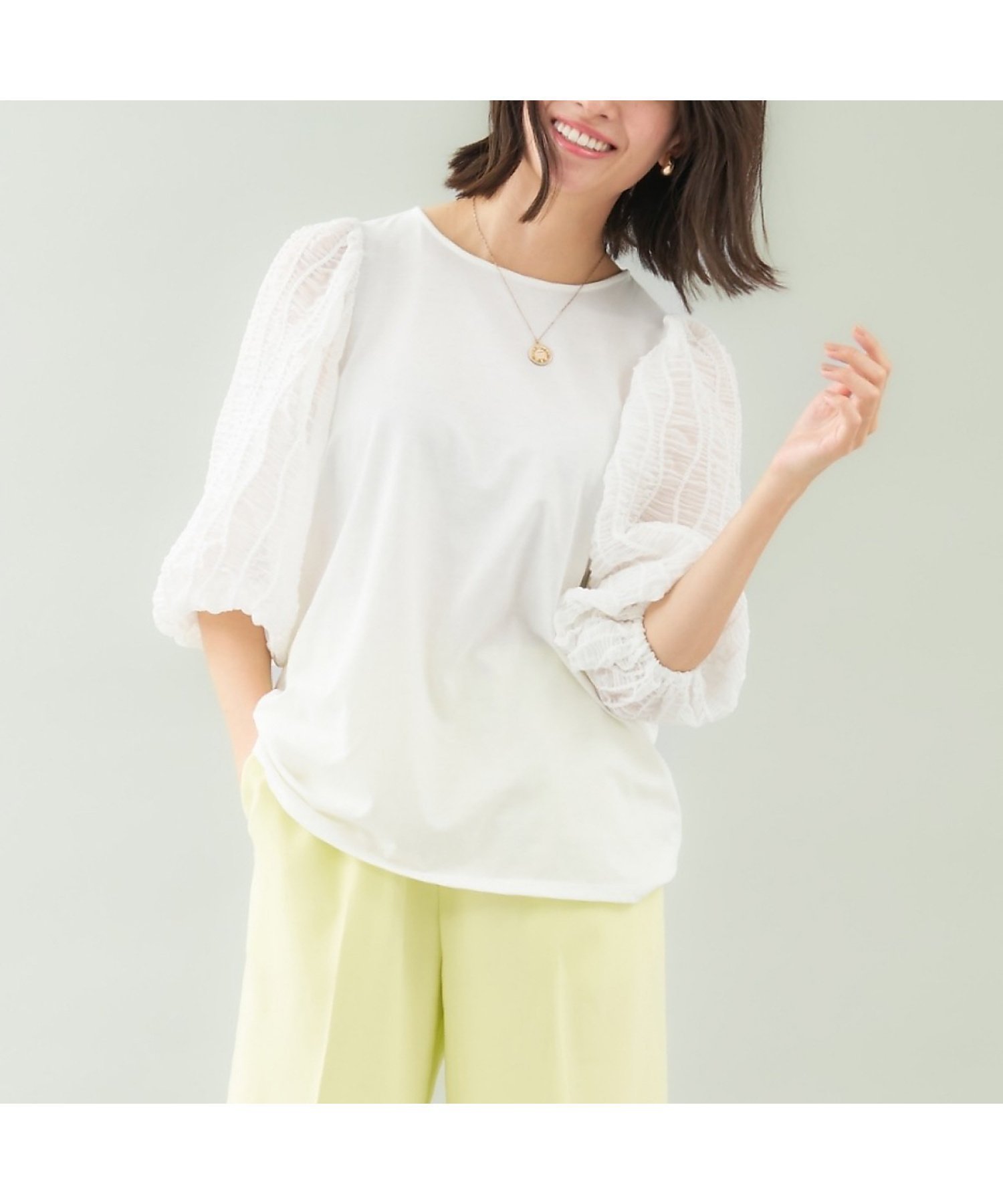 【アバハウスマヴィ/abahouse mavie】の袖シアーシャーリングプルオーバー インテリア・キッズ・メンズ・レディースファッション・服の通販 founy(ファニー) 　ファッション　Fashion　レディースファッション　Fashion for Women　トップス・カットソー　Cut & Sew Tops　カジュアルプルオーバー・ニットトップス　Pullovers & Knit Tops / Casual Pullovers　おすすめ　Recommended / Our Picks　インナー　Innerwear　カットソー　Cut and Sewn Top　コンシャス　Conscious, Bodycon　サロペット　Overalls, Salopette　シアー　Sheer, See-Through　シャーリング　Shirring, Ruched　シンプル　Simple, Minimal　ジャケット　Jacket, Outerwear　トレンド　Trend, Trending Now　バランス　Balance, Style Balance　ベスト　Vest, Waistcoat　ホワイト|ID: prp329100004832338 ipo3291000000035187048